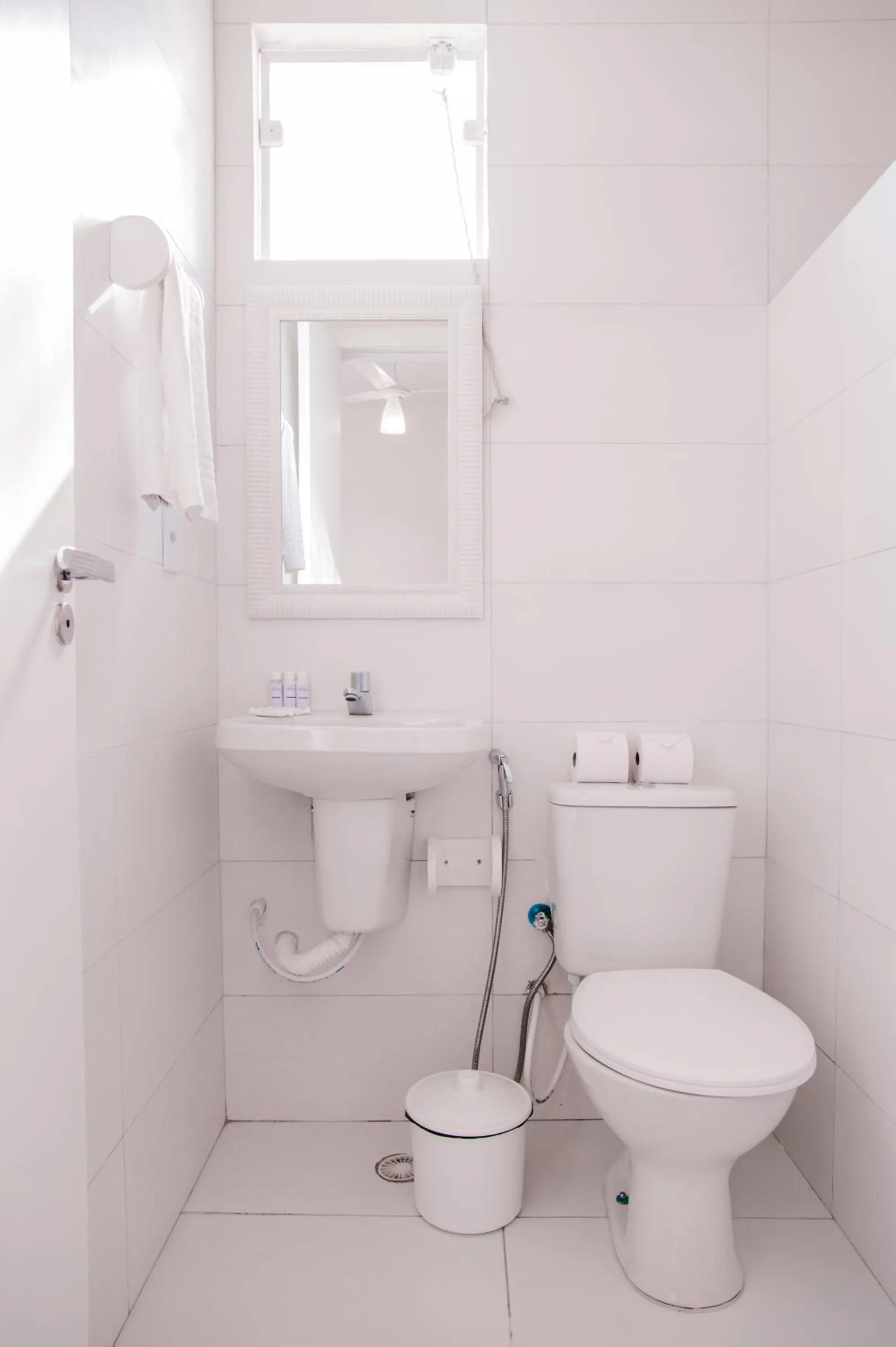 Toilet in Pousada Aldeola by Slaviero Hotéis