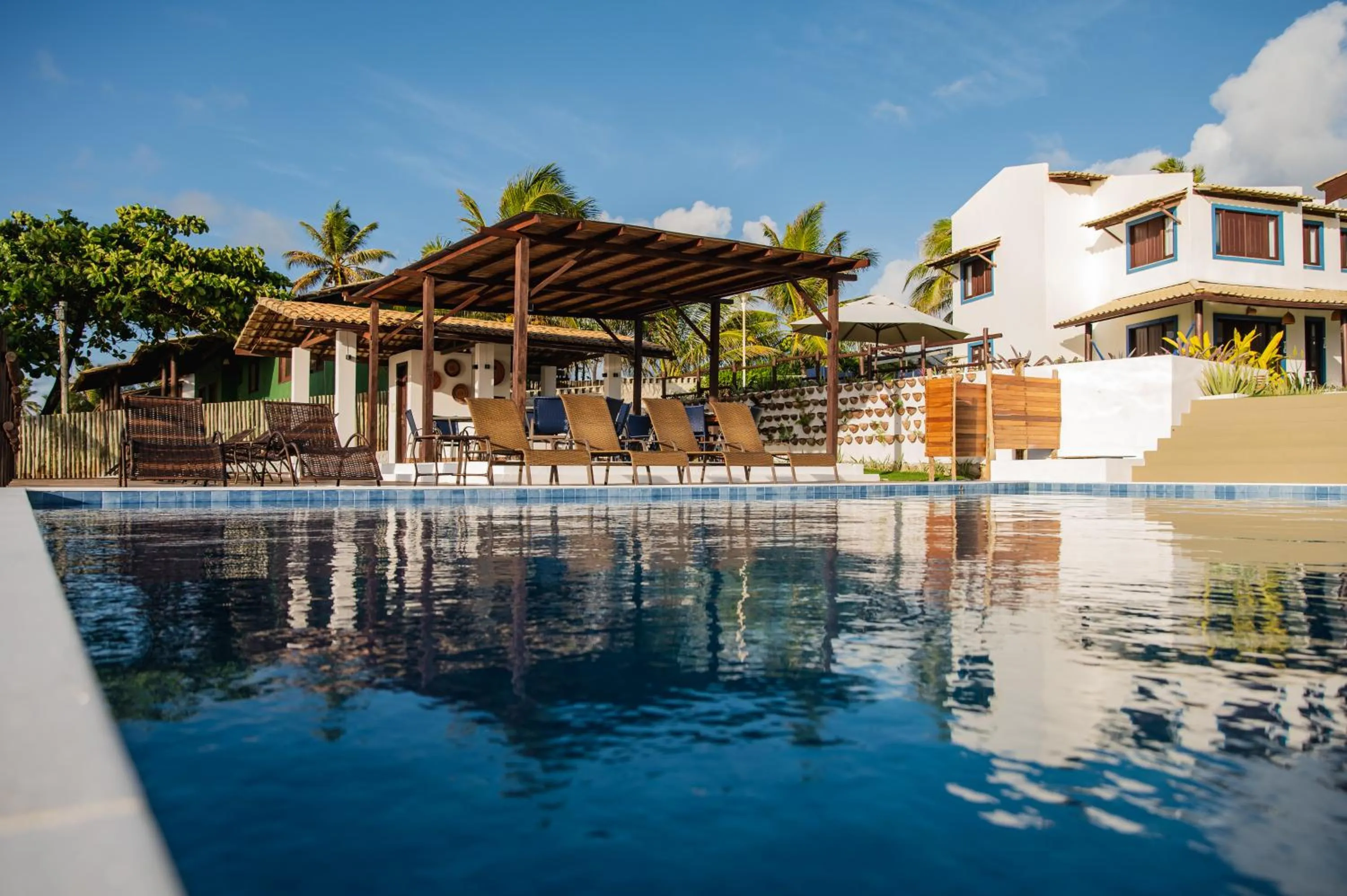 Swimming pool in Pousada Aldeola by Slaviero Hotéis