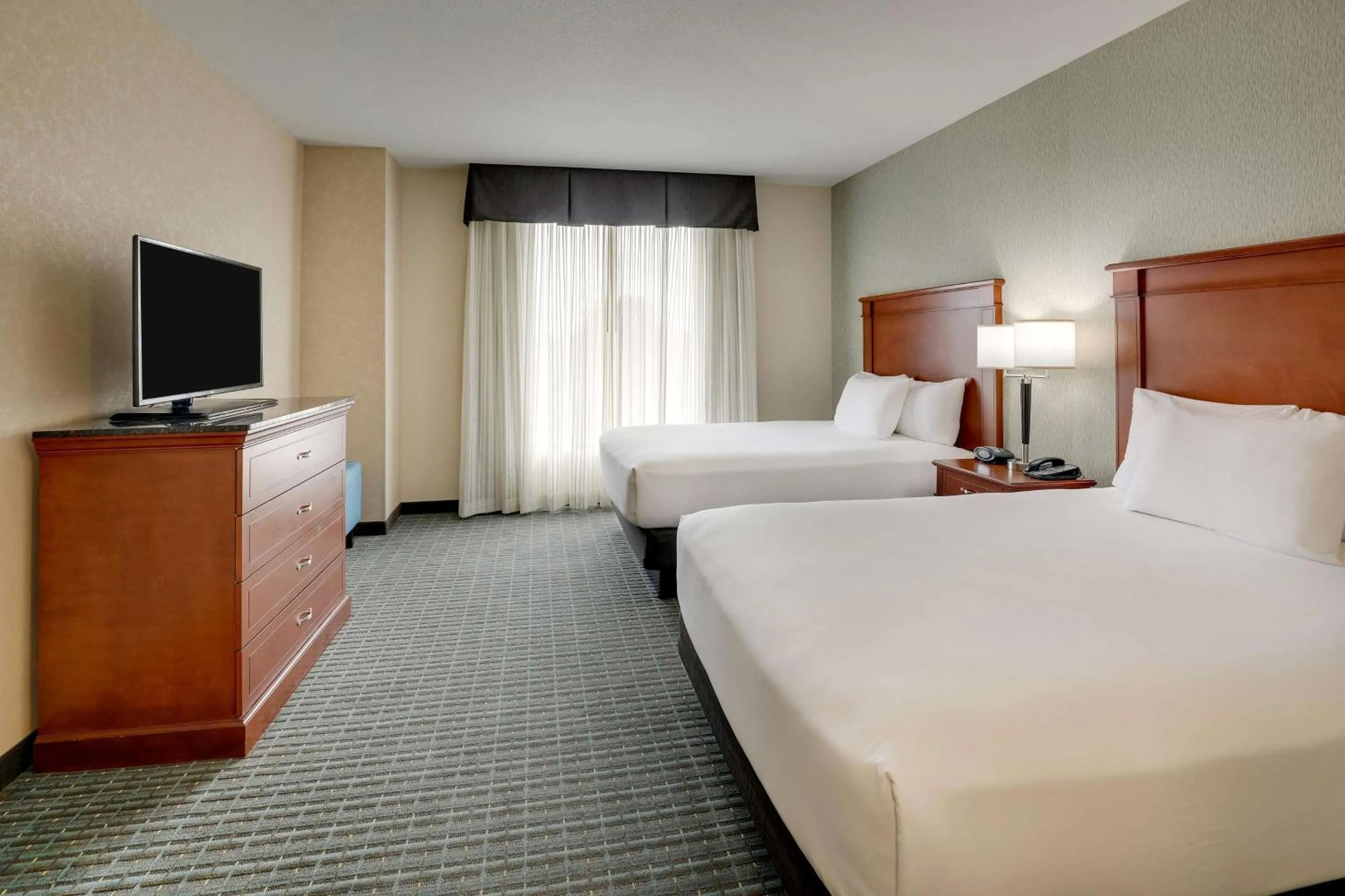 Bedroom, Bed in Drury Inn & Suites Grand Rapids