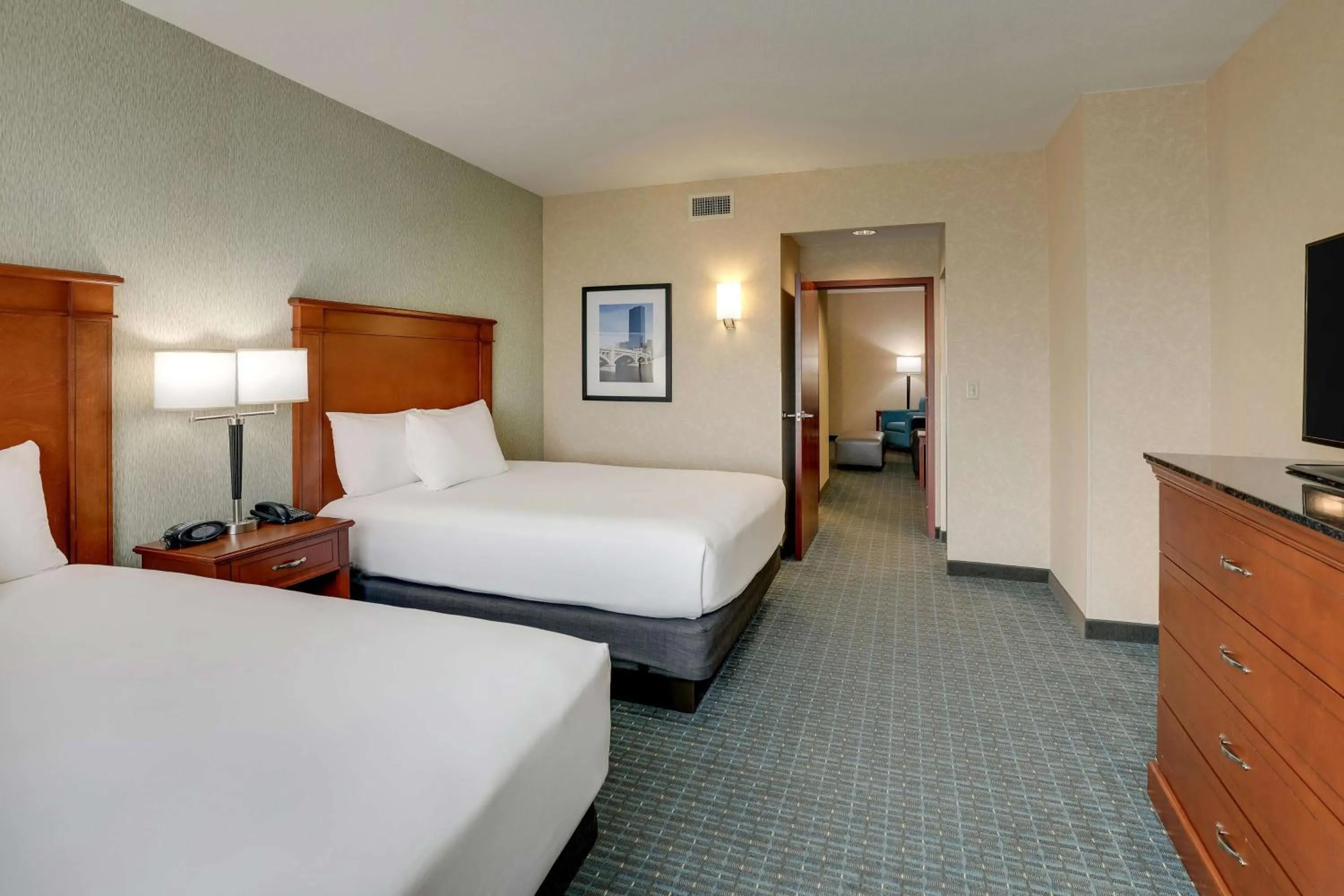 Bedroom, Bed in Drury Inn & Suites Grand Rapids