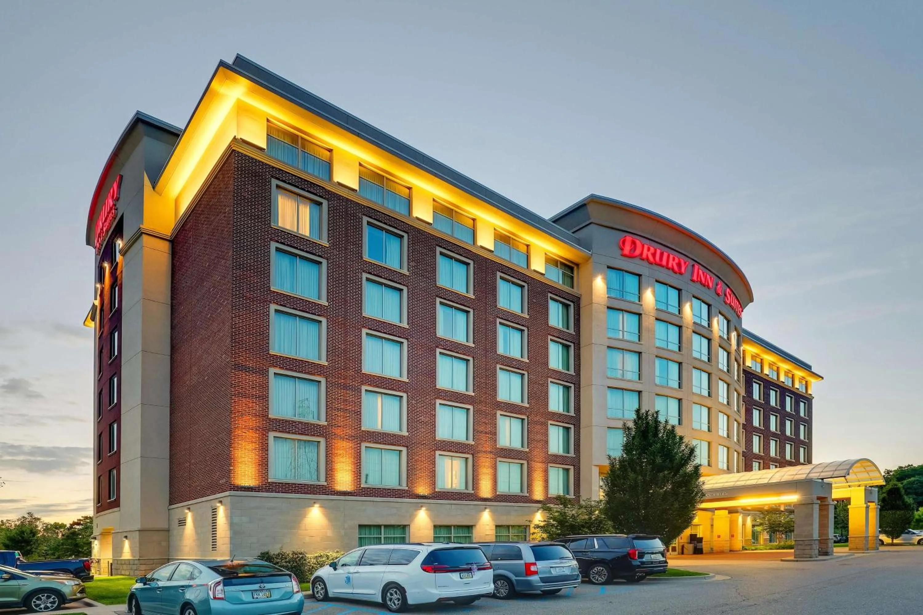 Property building in Drury Inn & Suites Grand Rapids