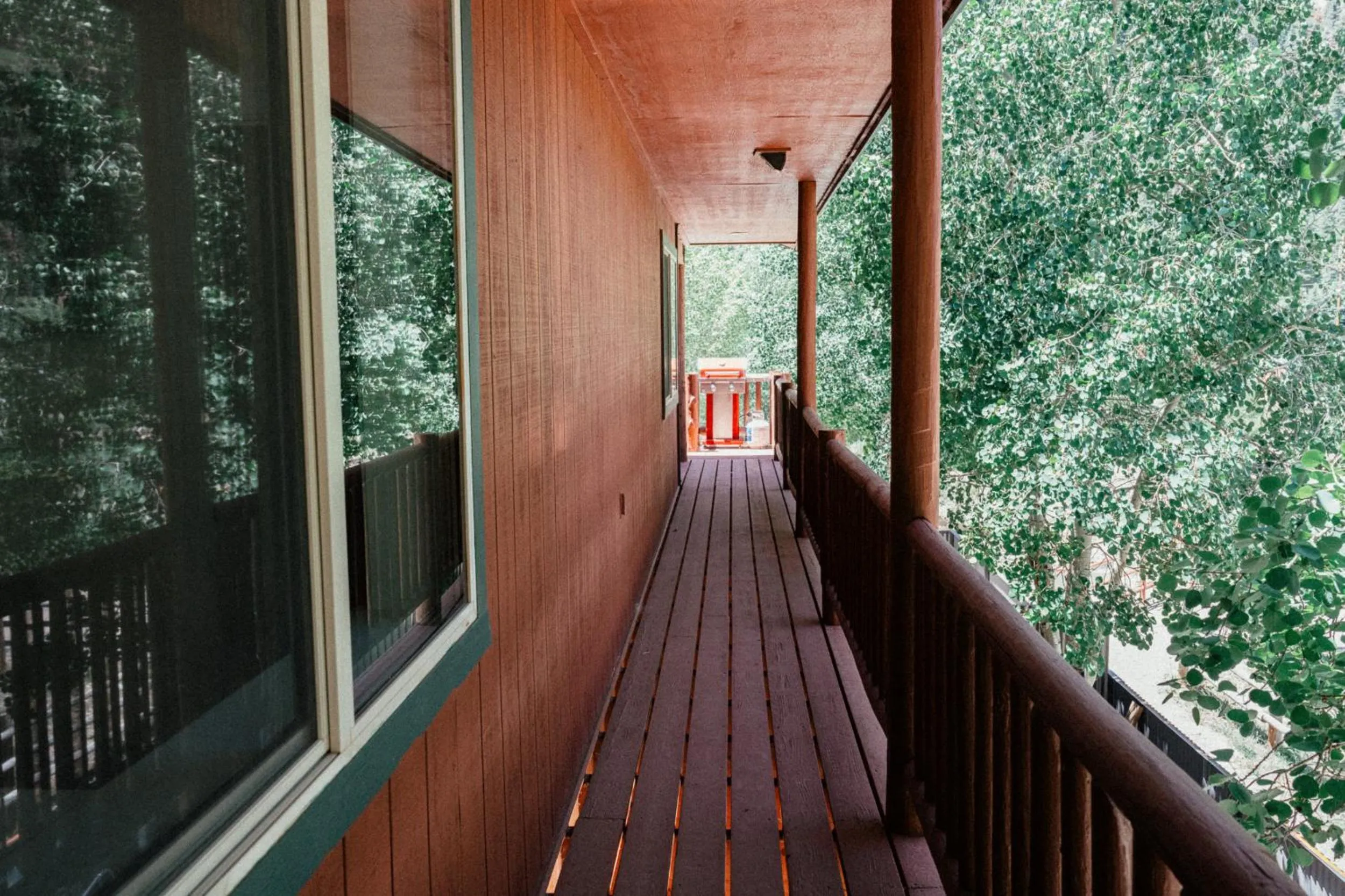 Ouray Riverside Resort - Inn & Cabins