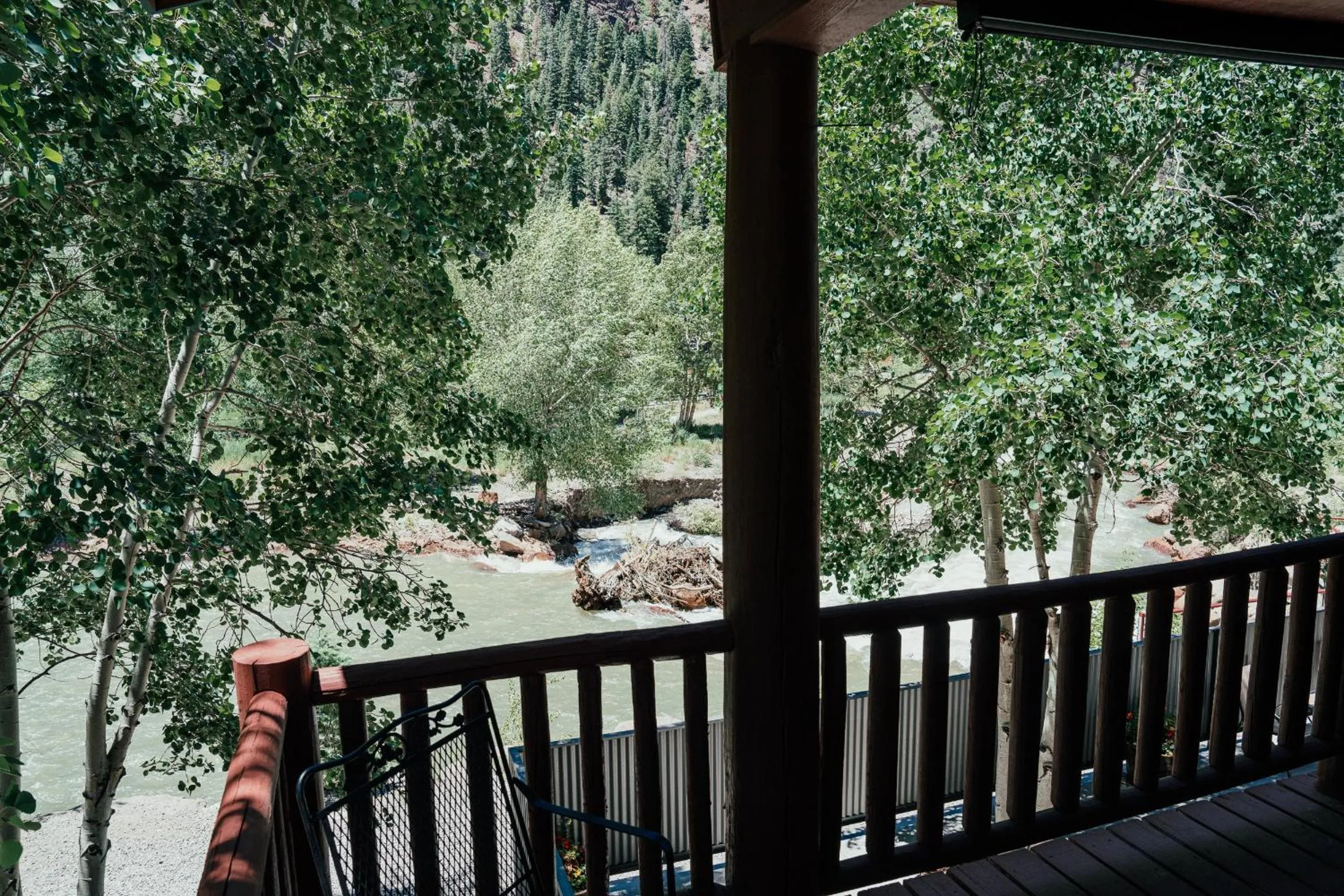 Ouray Riverside Resort - Inn & Cabins