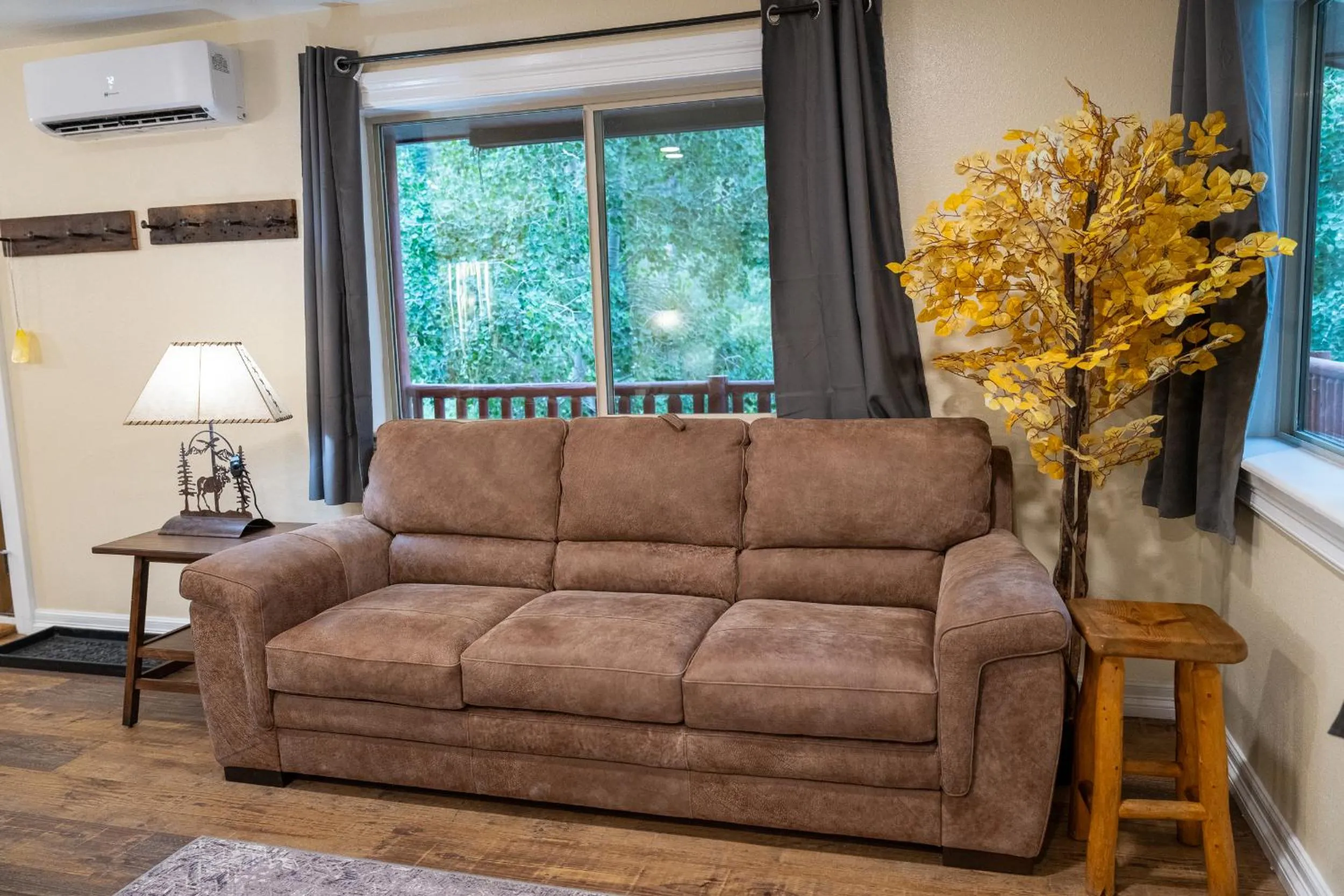 Ouray Riverside Resort - Inn & Cabins