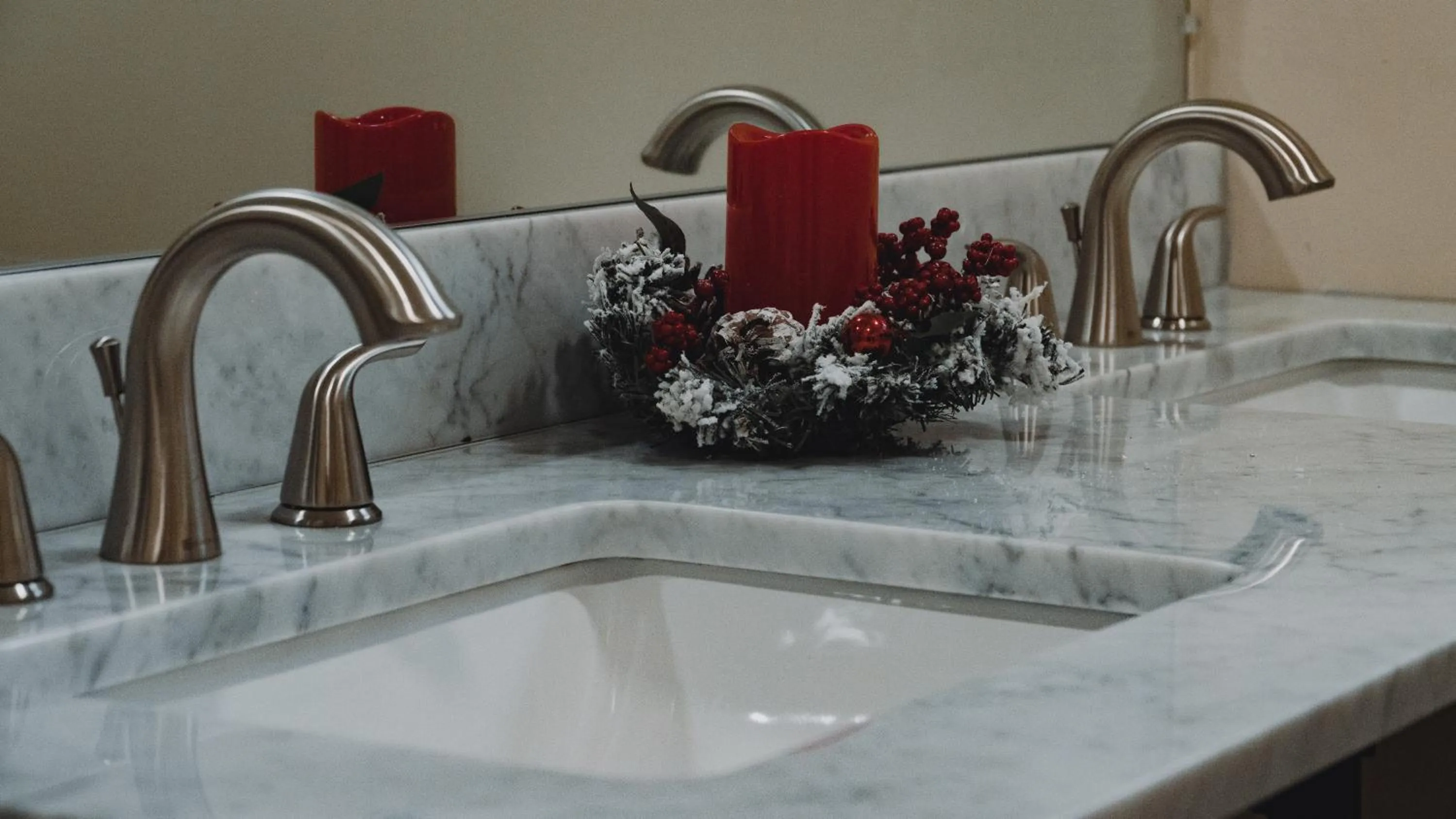 Ouray Riverside Resort - Inn & Cabins