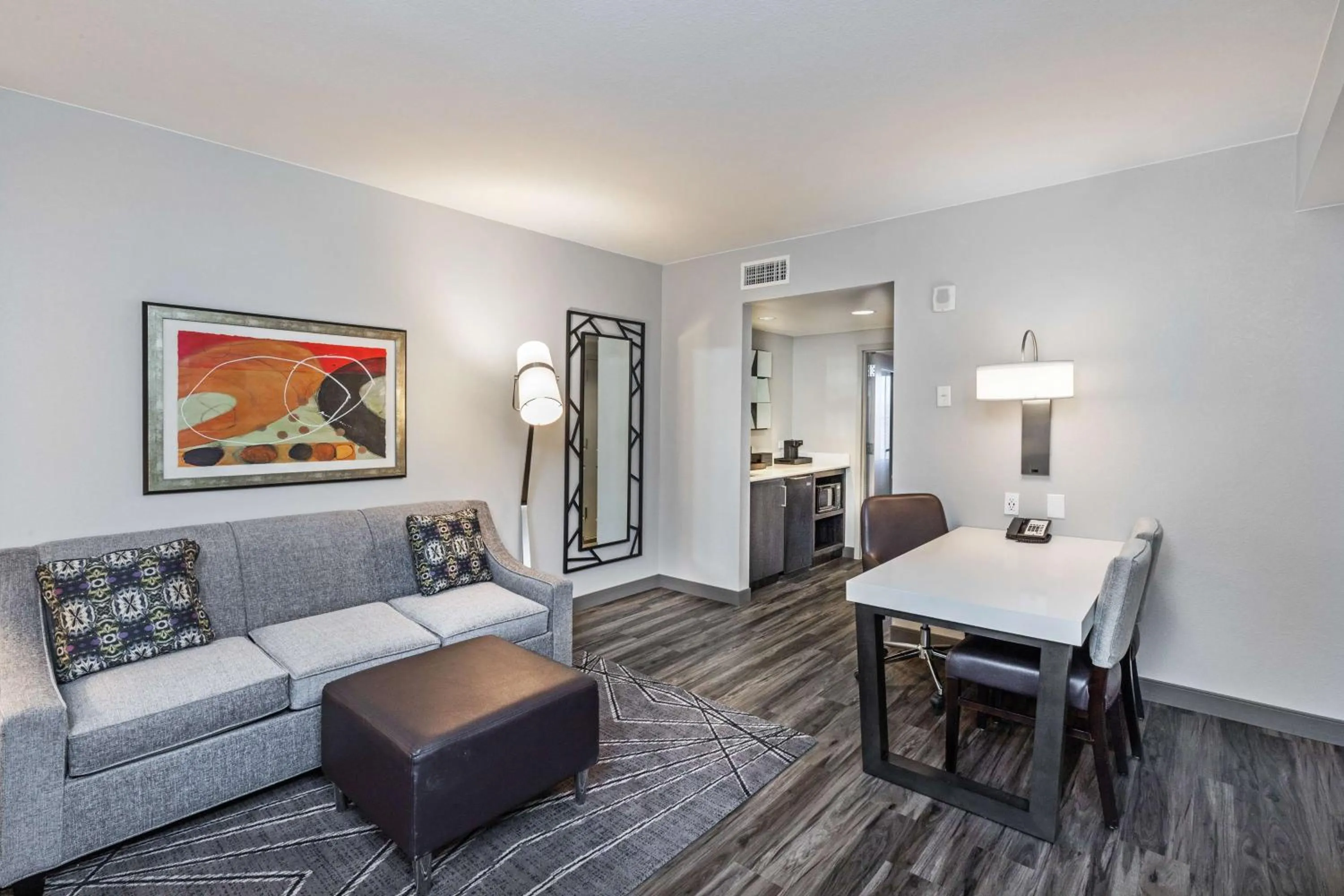 Living room in Embassy Suites by Hilton Houston-Energy Corridor