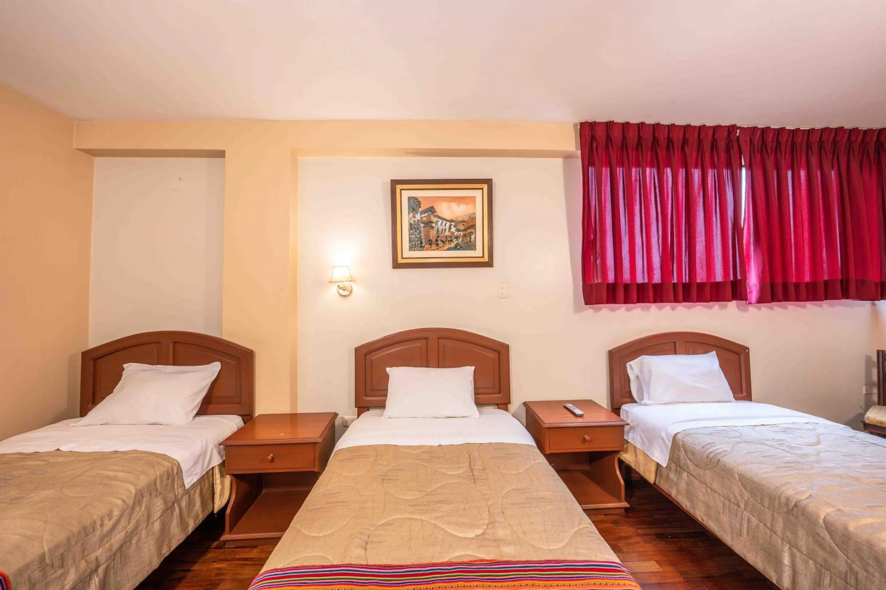 Bedroom, Bed in Hotel Manhattan Inn Airport