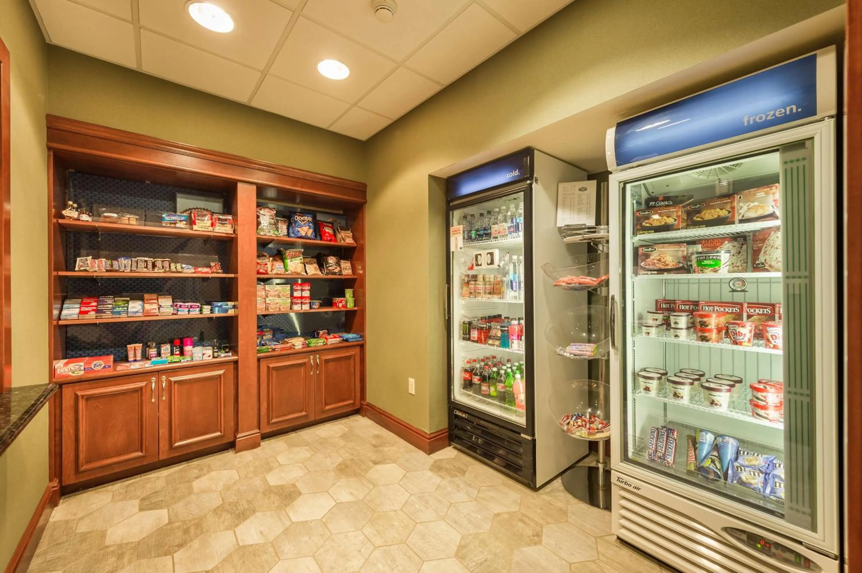 Restaurant/places to eat in Hampton Inn Presque Isle