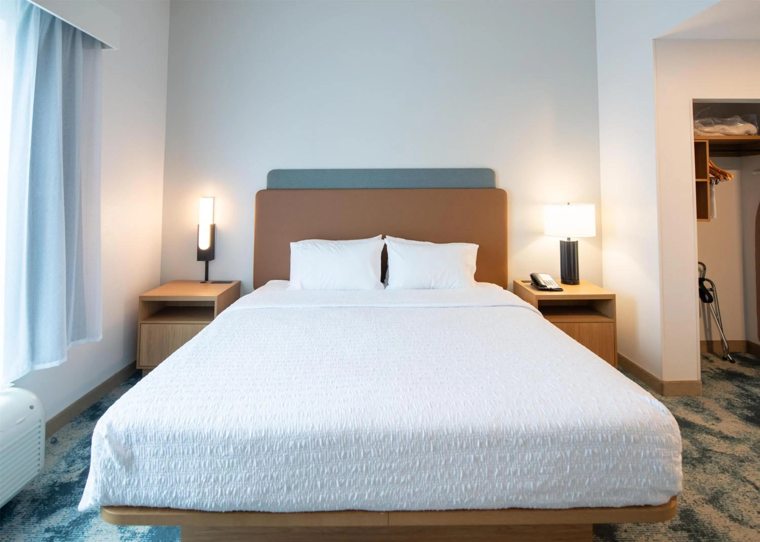 Bed in Hampton Inn Presque Isle