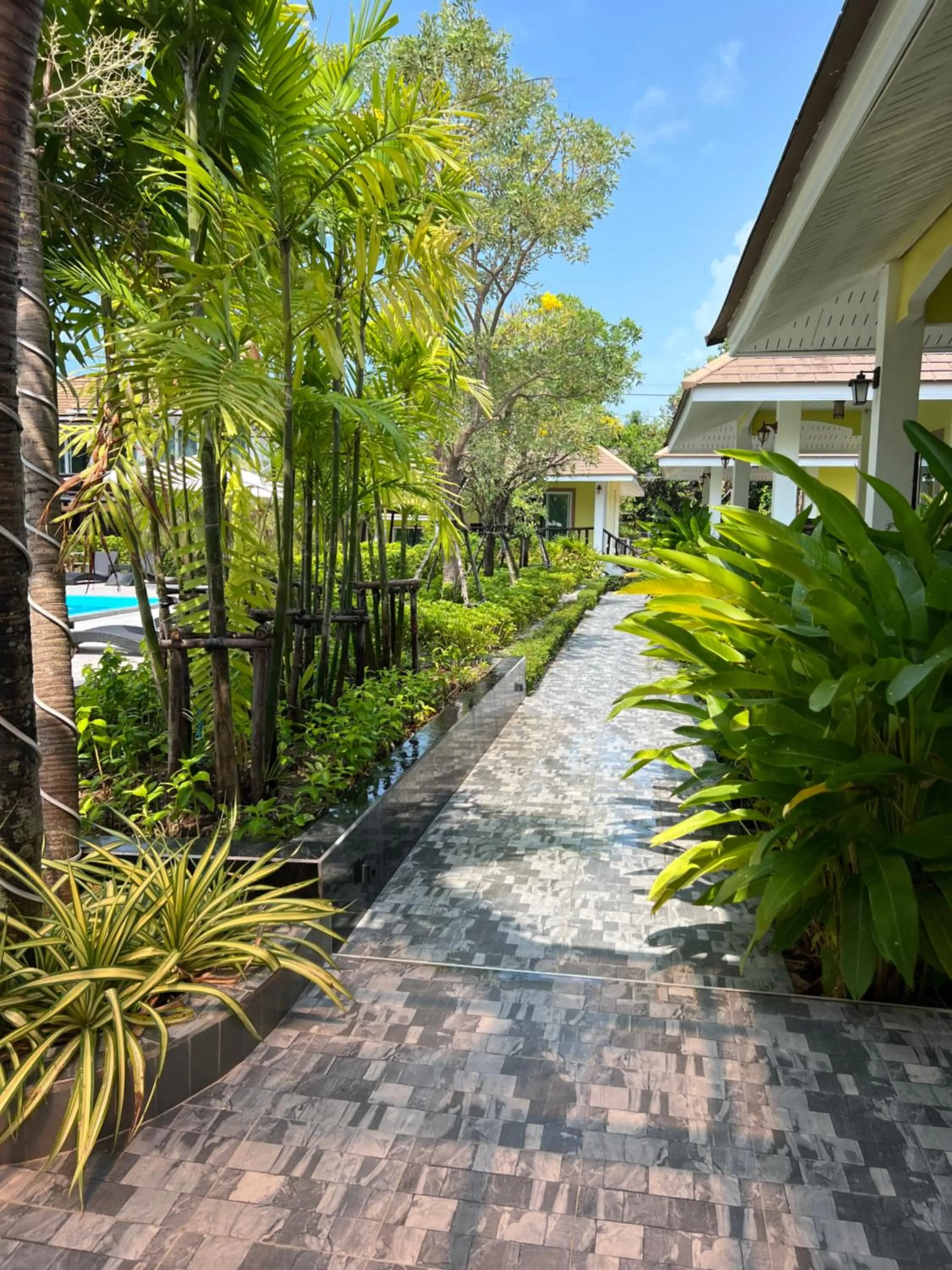 Property building in Thipburee Resort