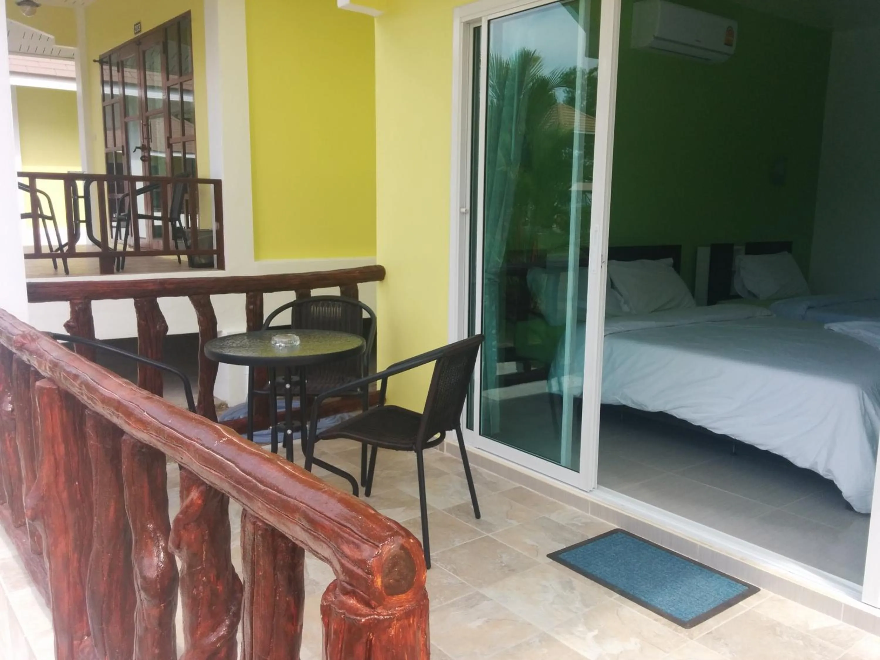 Patio, Bed in Thipburee Resort