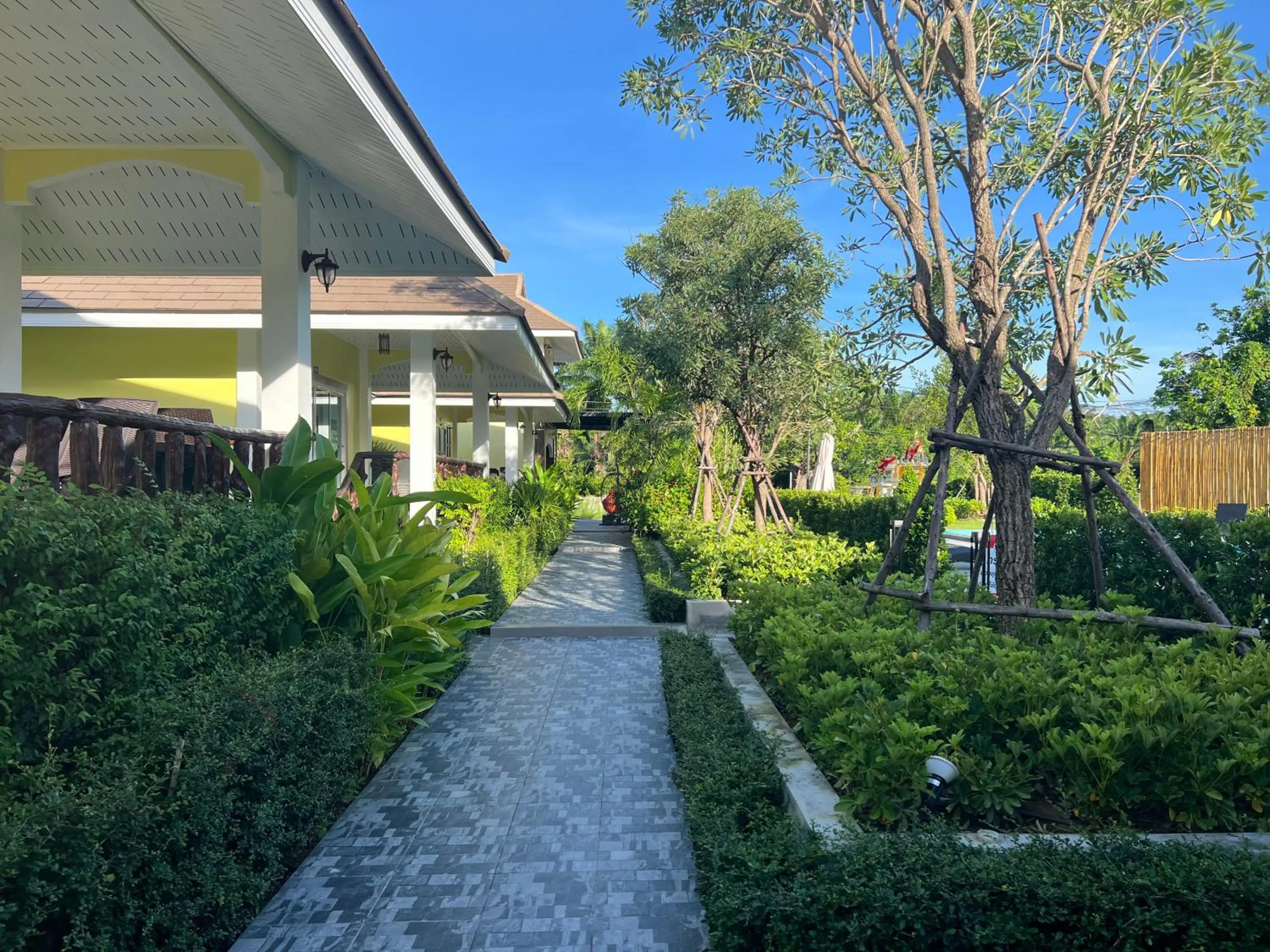 Property building in Thipburee Resort