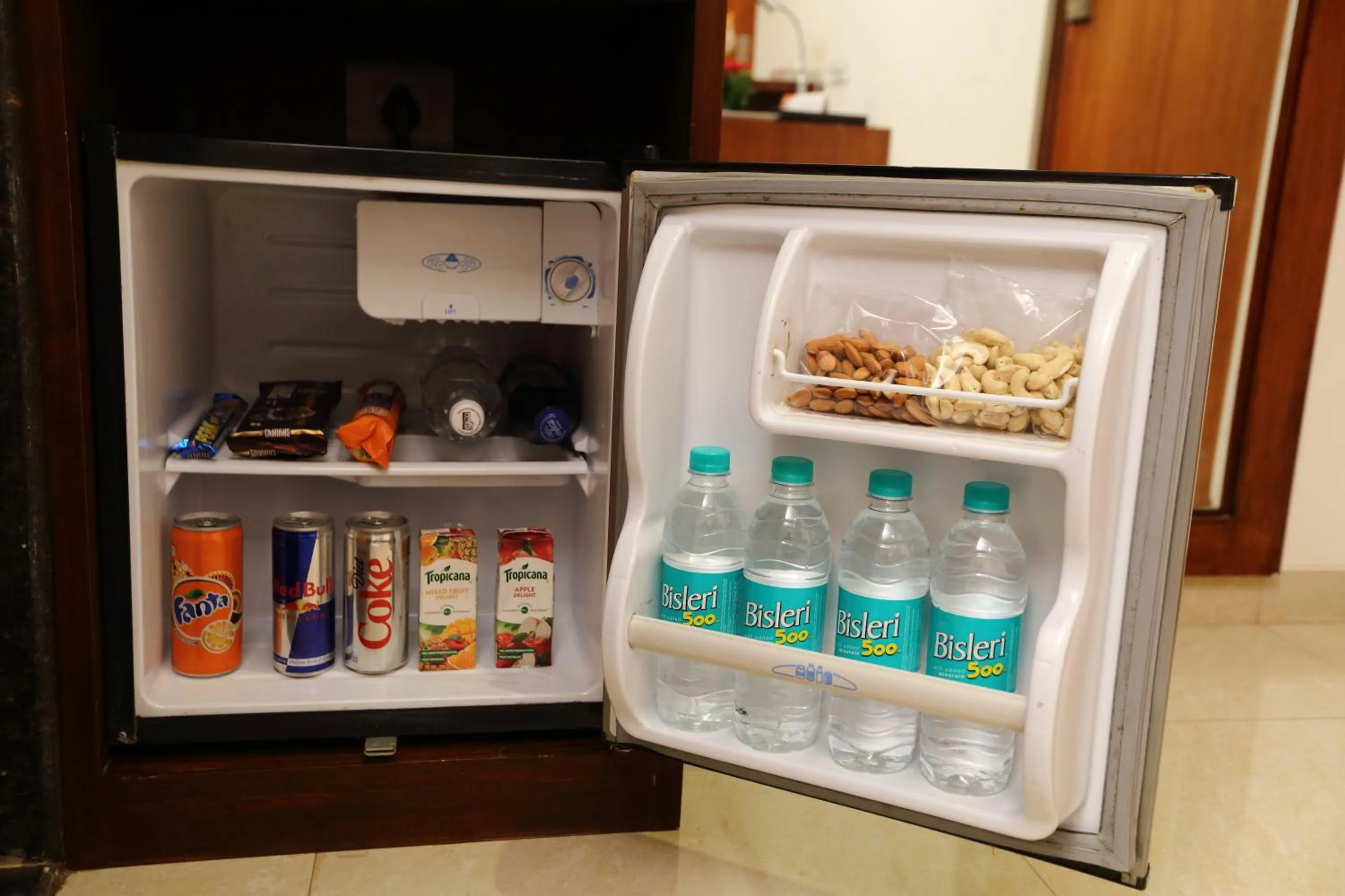 Food and drinks in The Altruist Business Hotel Andheri