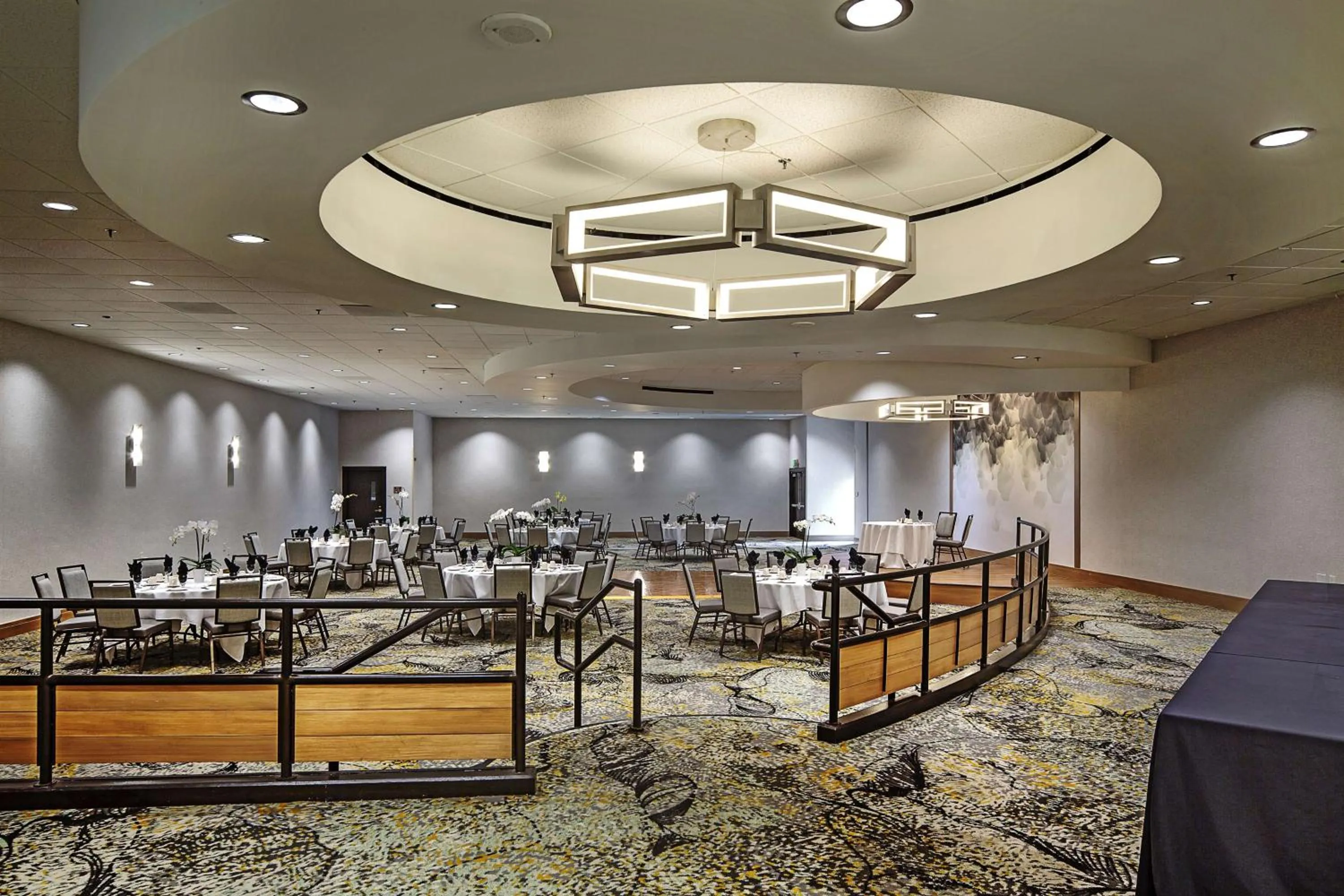 Meeting/conference room in DoubleTree by Hilton Modesto