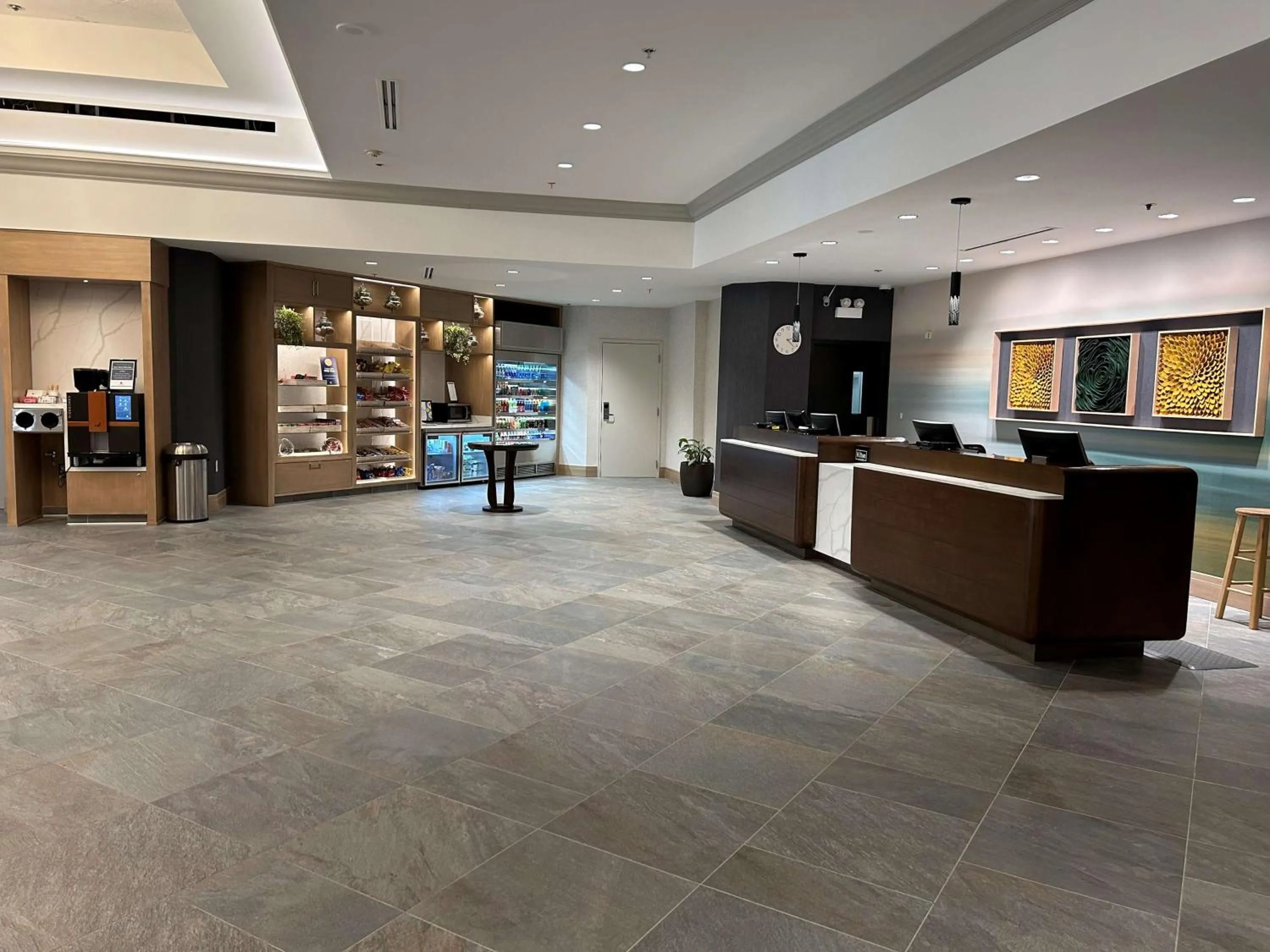 Lobby or reception in DoubleTree by Hilton Modesto