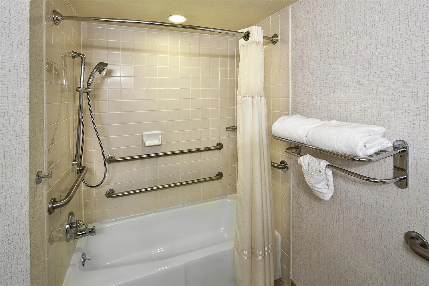 DoubleTree by Hilton Modesto