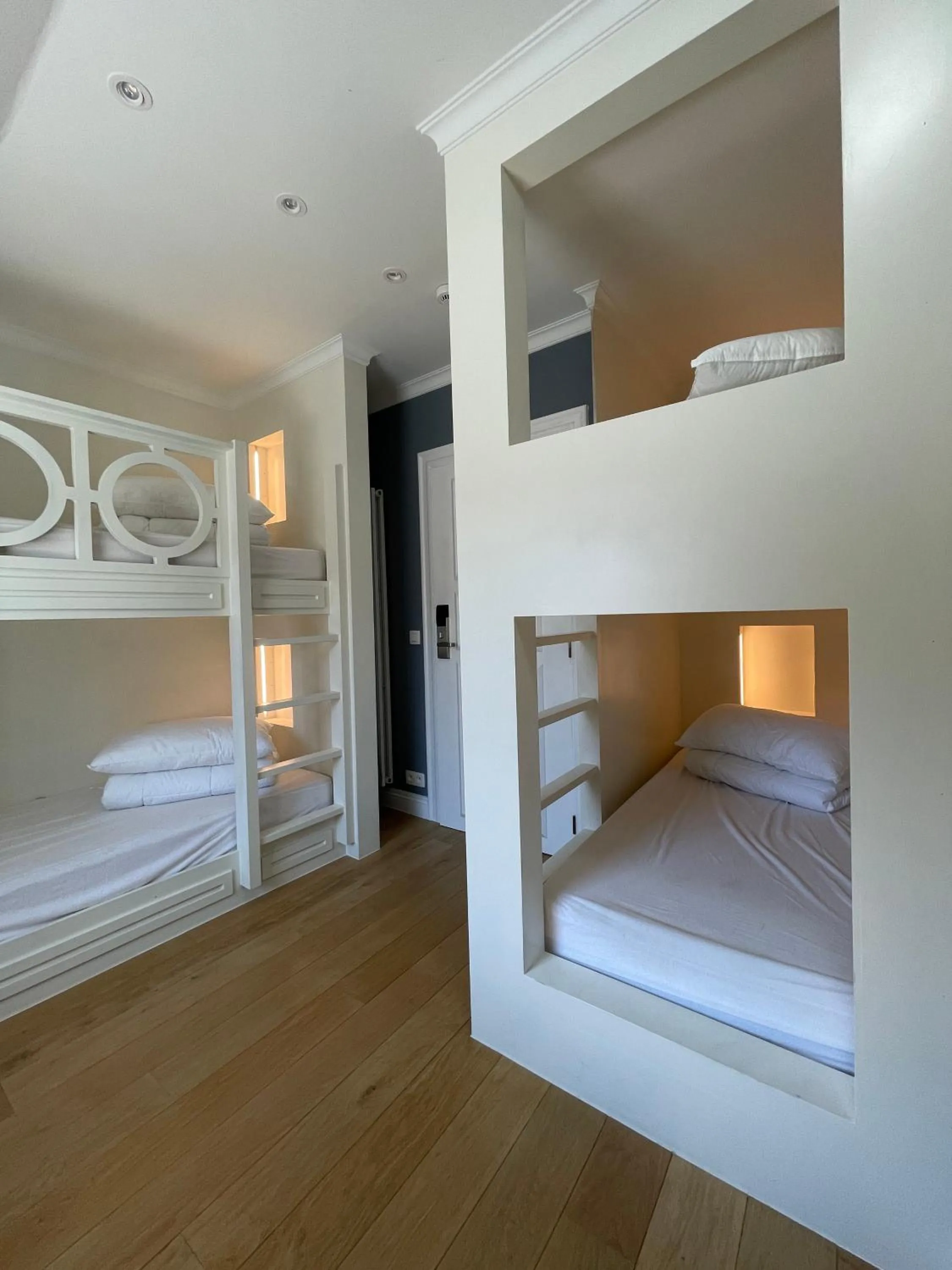 Photo of the whole room, Bed in Hostel Lybeer Bruges