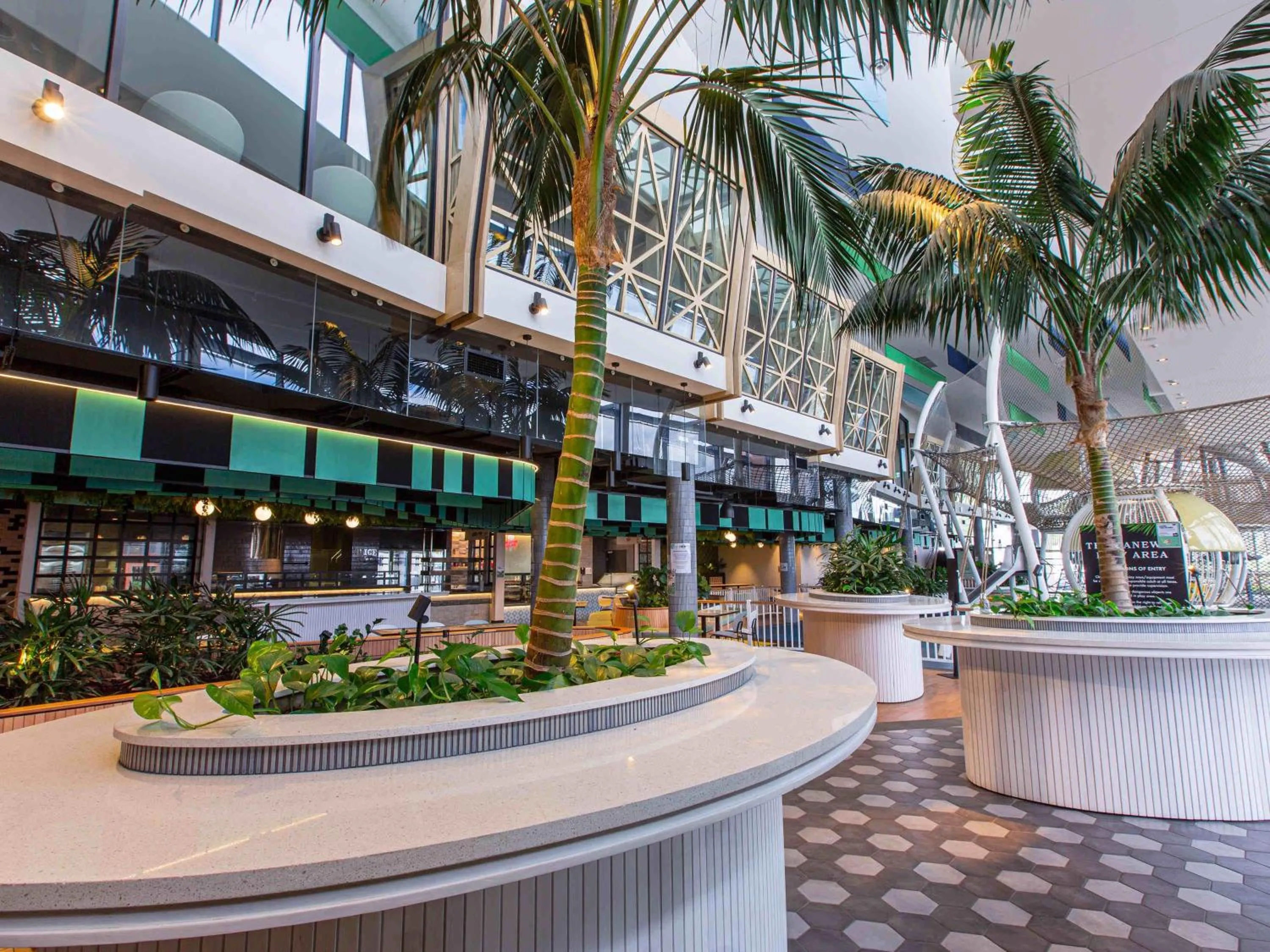 Restaurant/places to eat in Mercure Sydney Liverpool