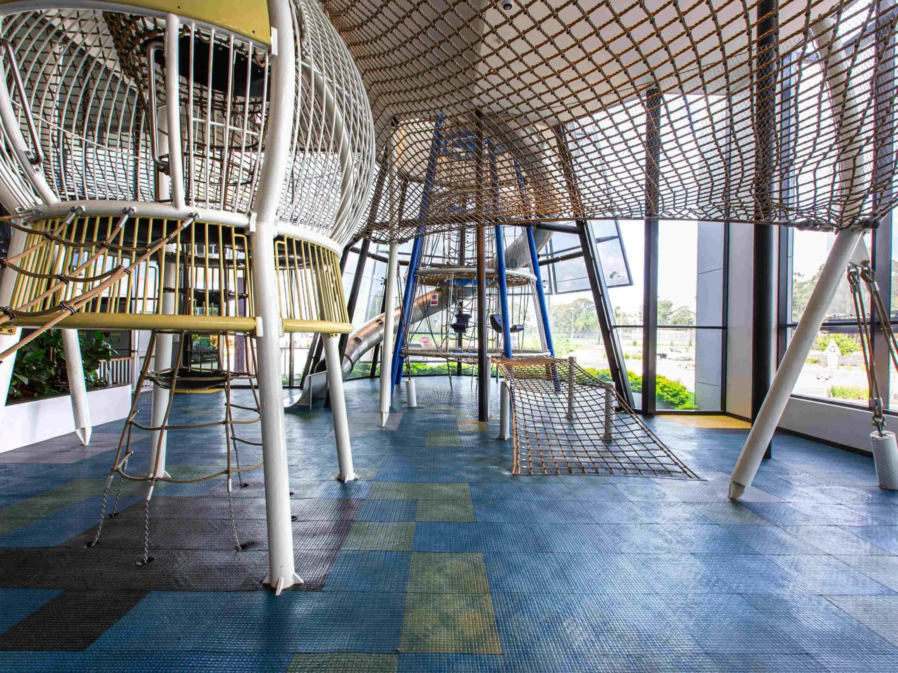 Restaurant/places to eat in Mercure Sydney Liverpool