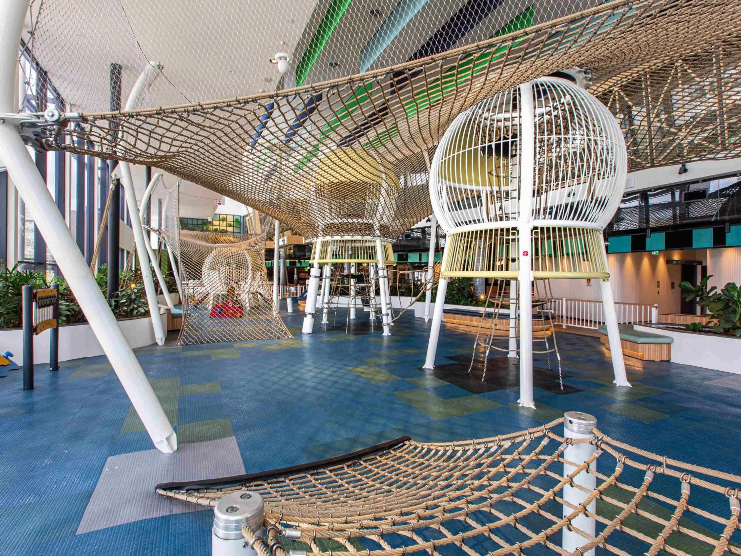 Restaurant/places to eat in Mercure Sydney Liverpool