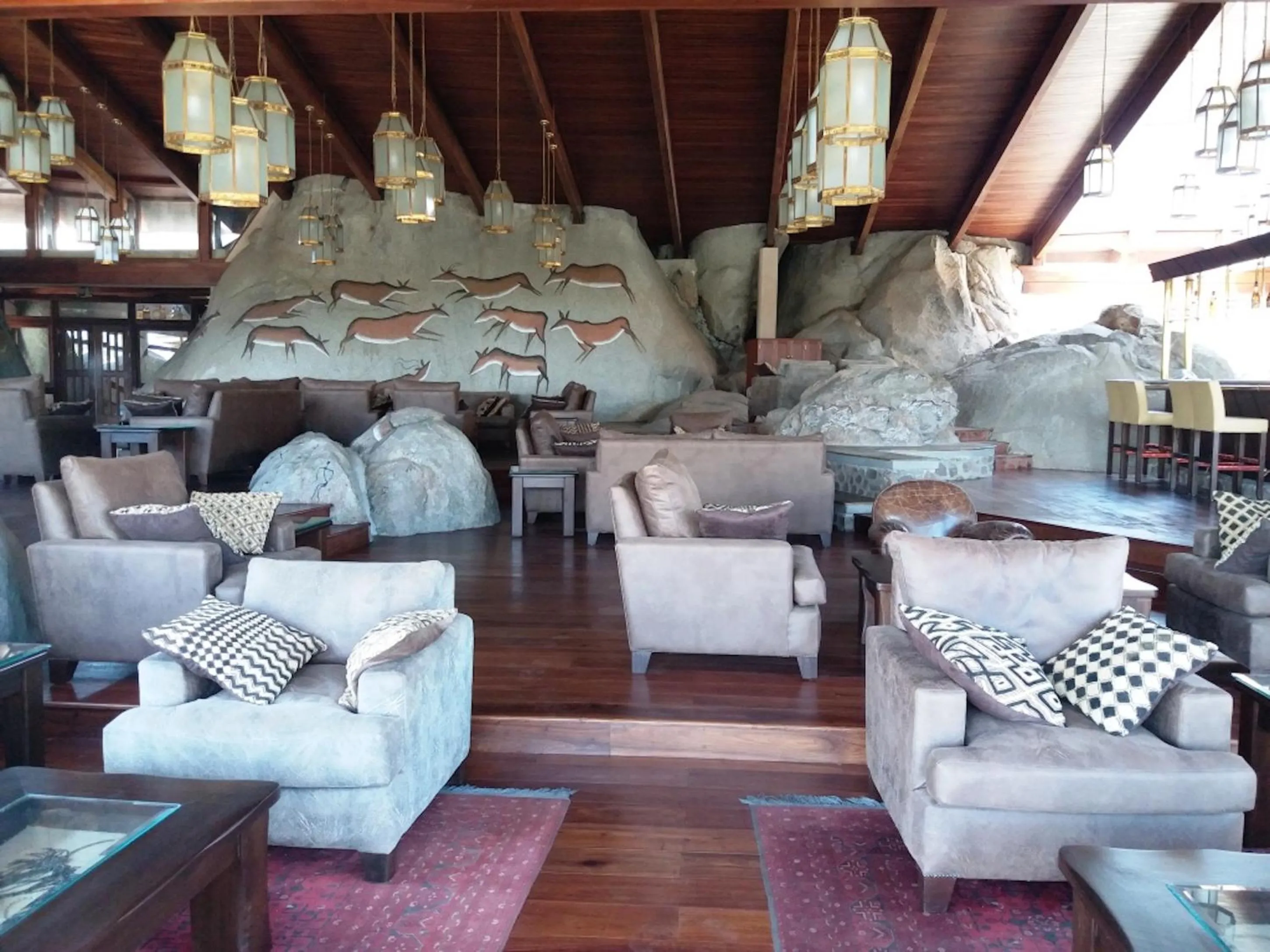 Lounge or bar in Seronera Wildlife Lodge