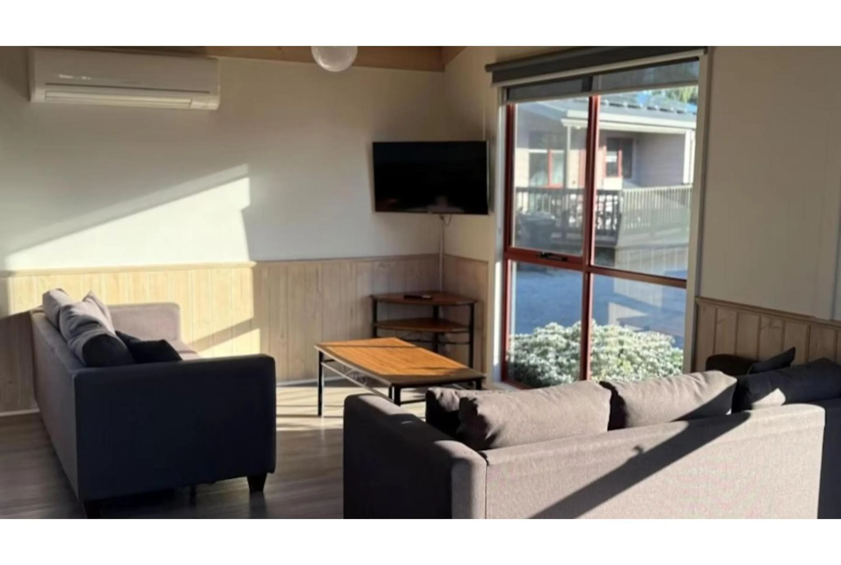 Living room in Discovery Parks - Melbourne