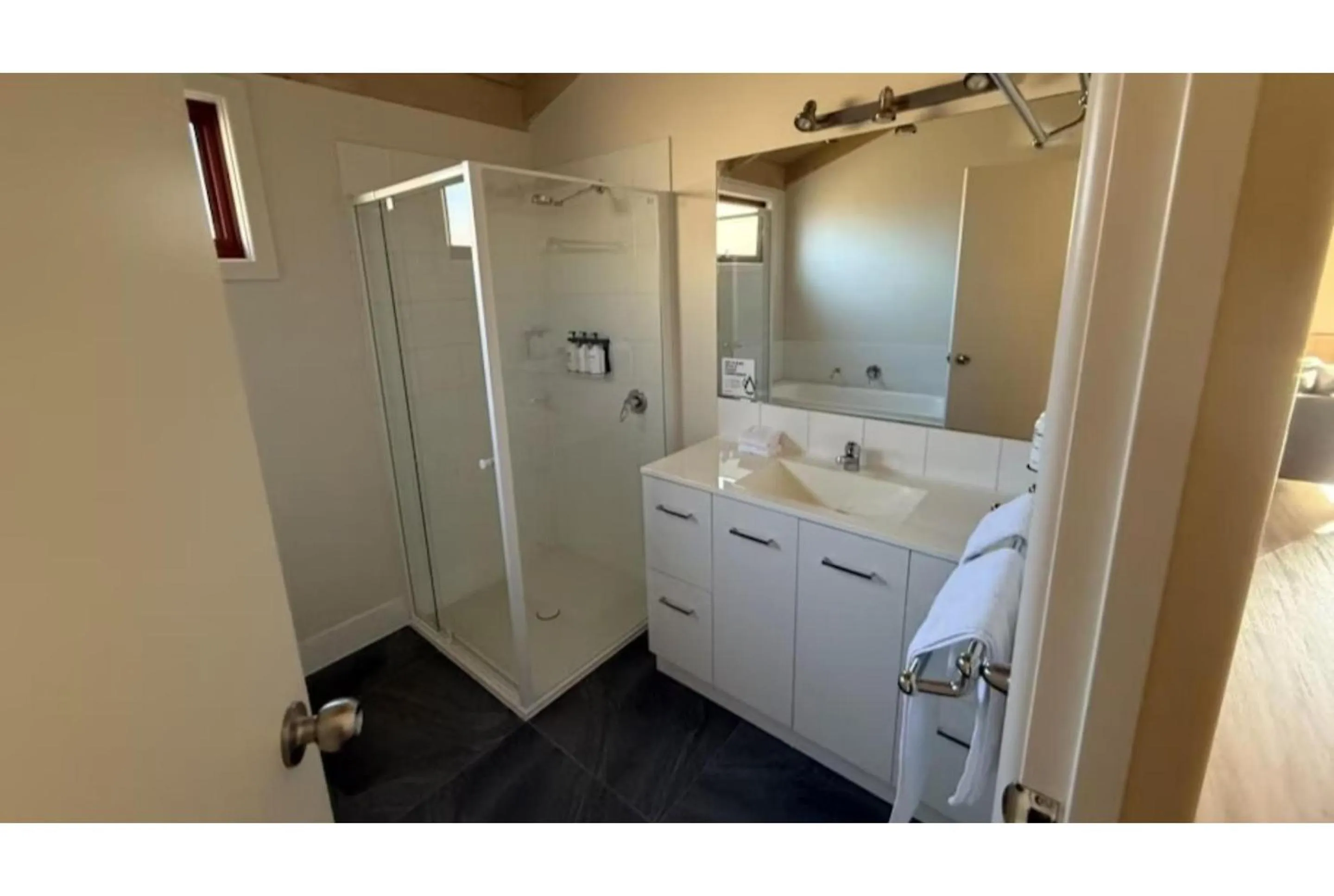 Bathroom in Discovery Parks - Melbourne