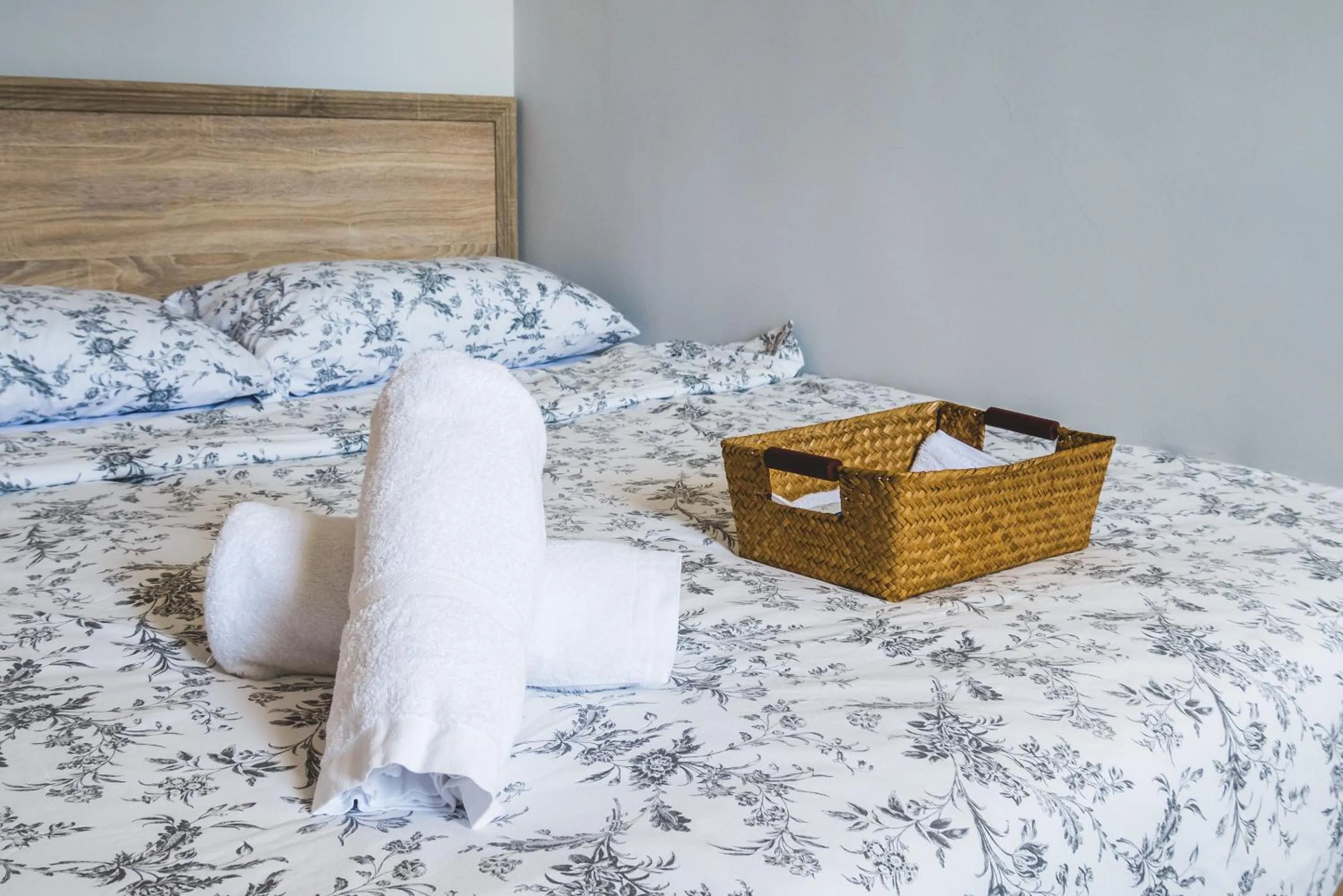 Bedroom, Bed in World Inn 窩二樓小客棧民宿