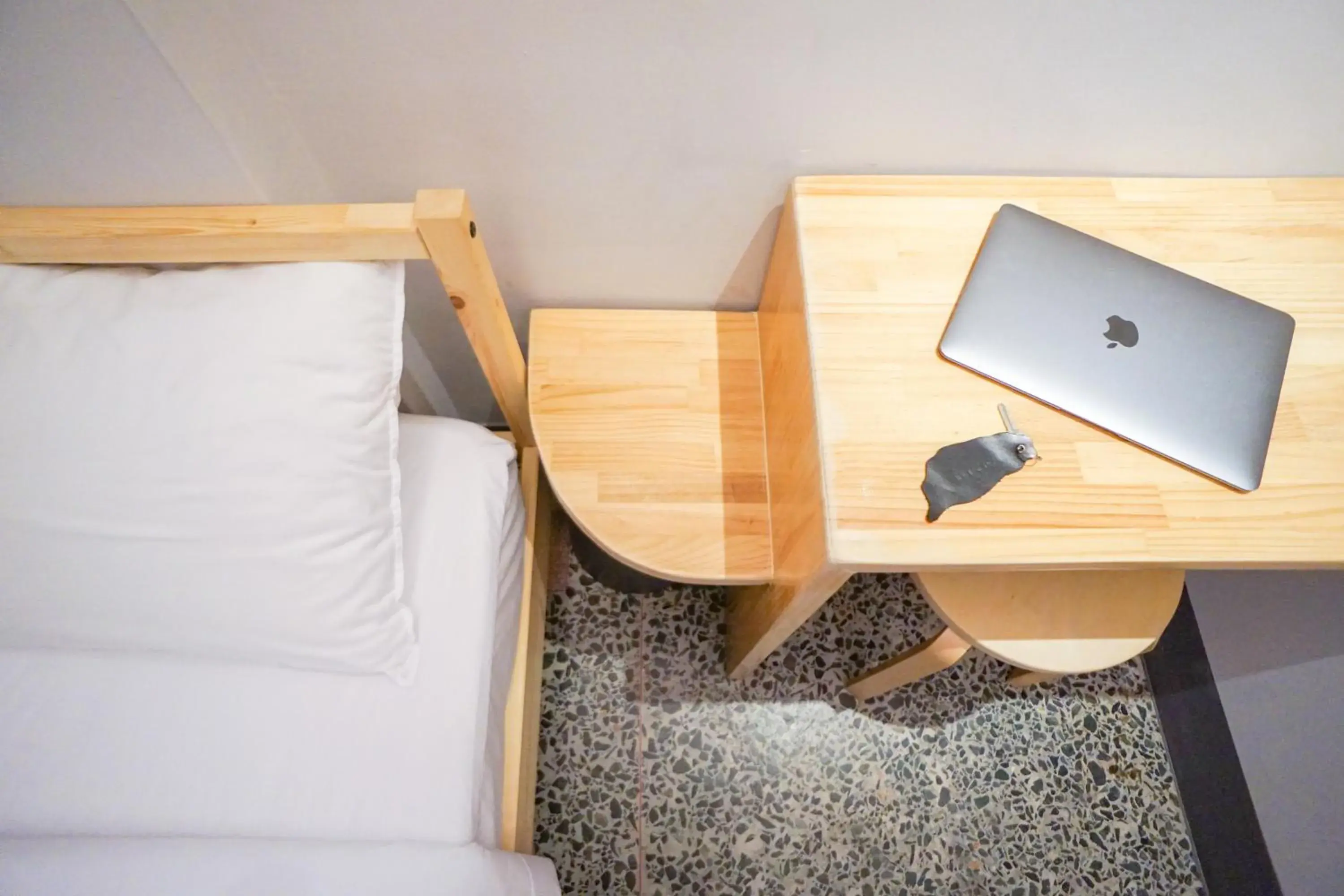 Double Room with Shared Bathroom in World Inn 窩二樓小客棧民宿 Double Room with Shared Bathroom in World Inn 窩二樓小客棧民宿