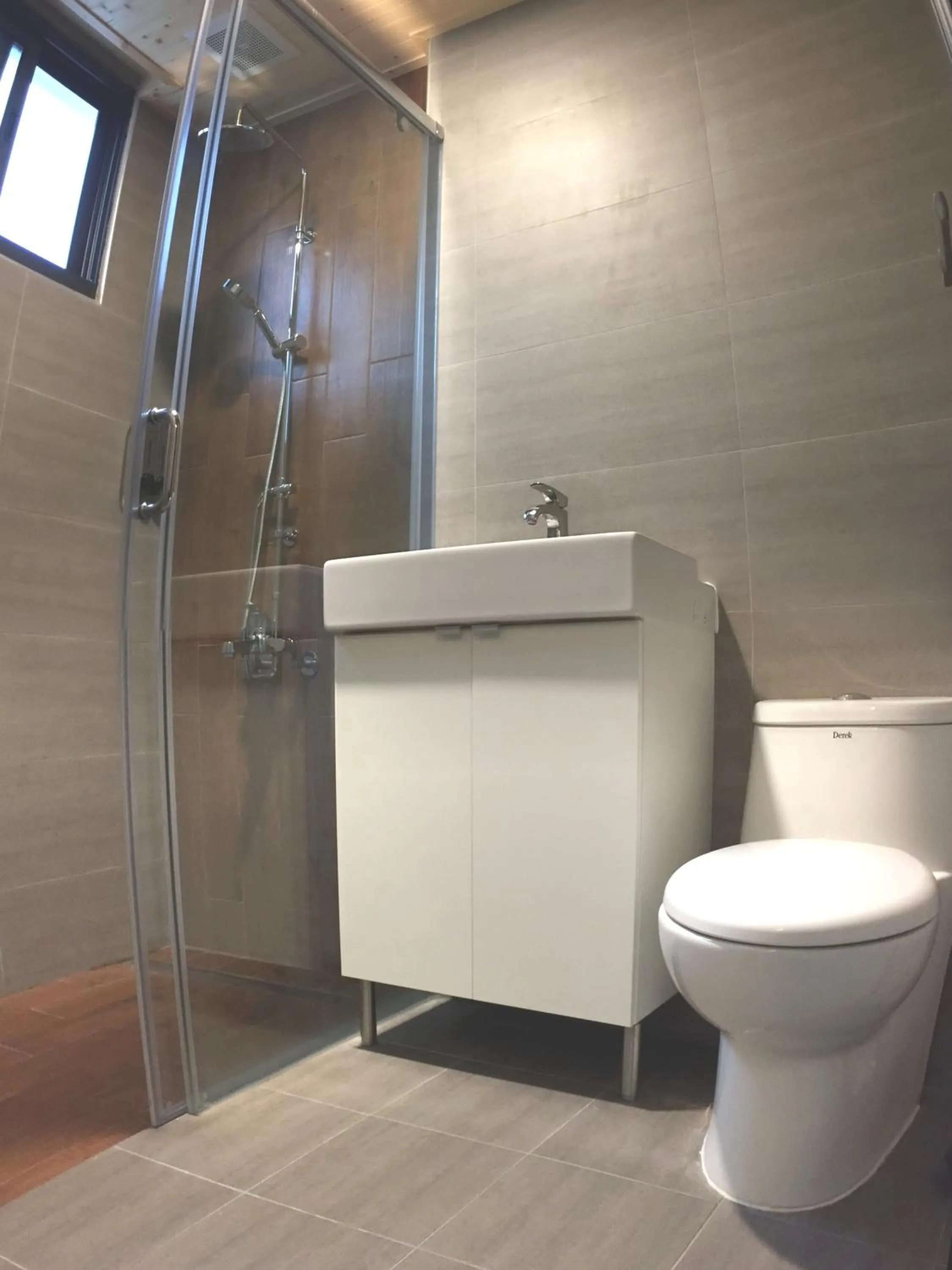 Bathroom in World Inn 窩二樓小客棧民宿