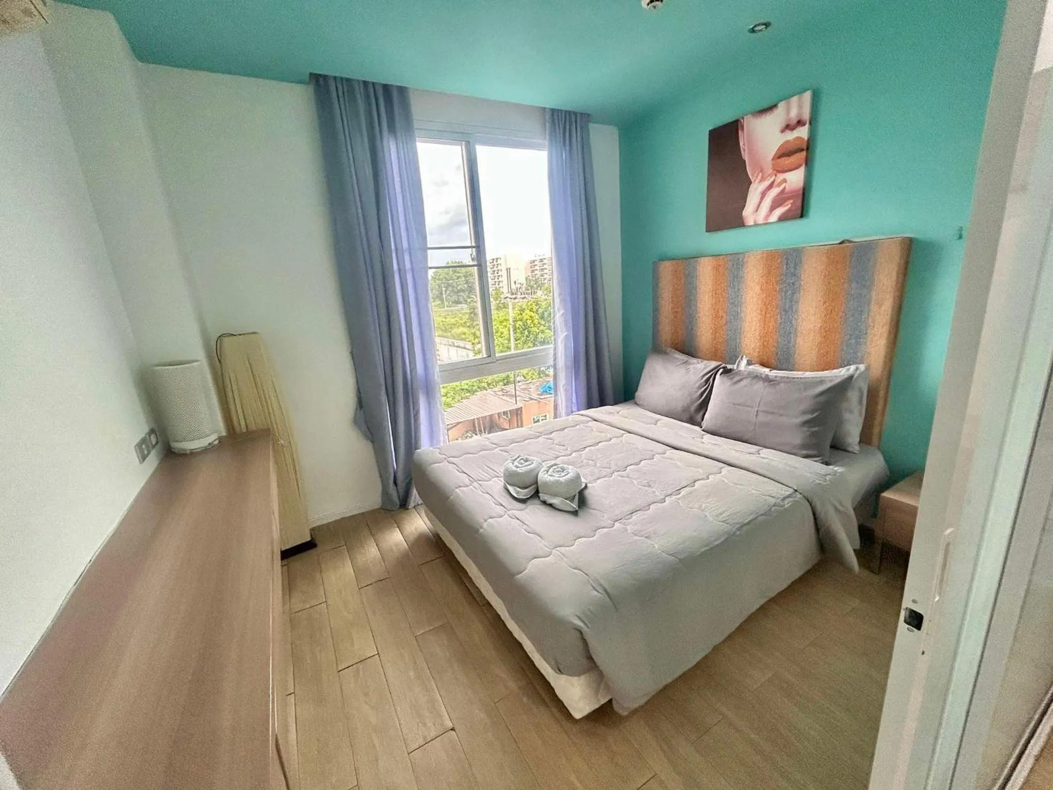 Bed in Atlantic Condo Resort Pattaya by Panisara