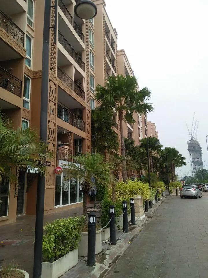 Property building in Atlantic Condo Resort Pattaya by Panisara