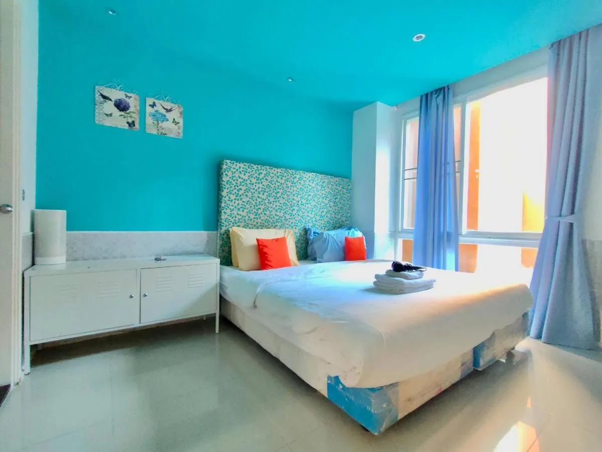 Bed in Atlantic Condo Resort Pattaya by Panisara