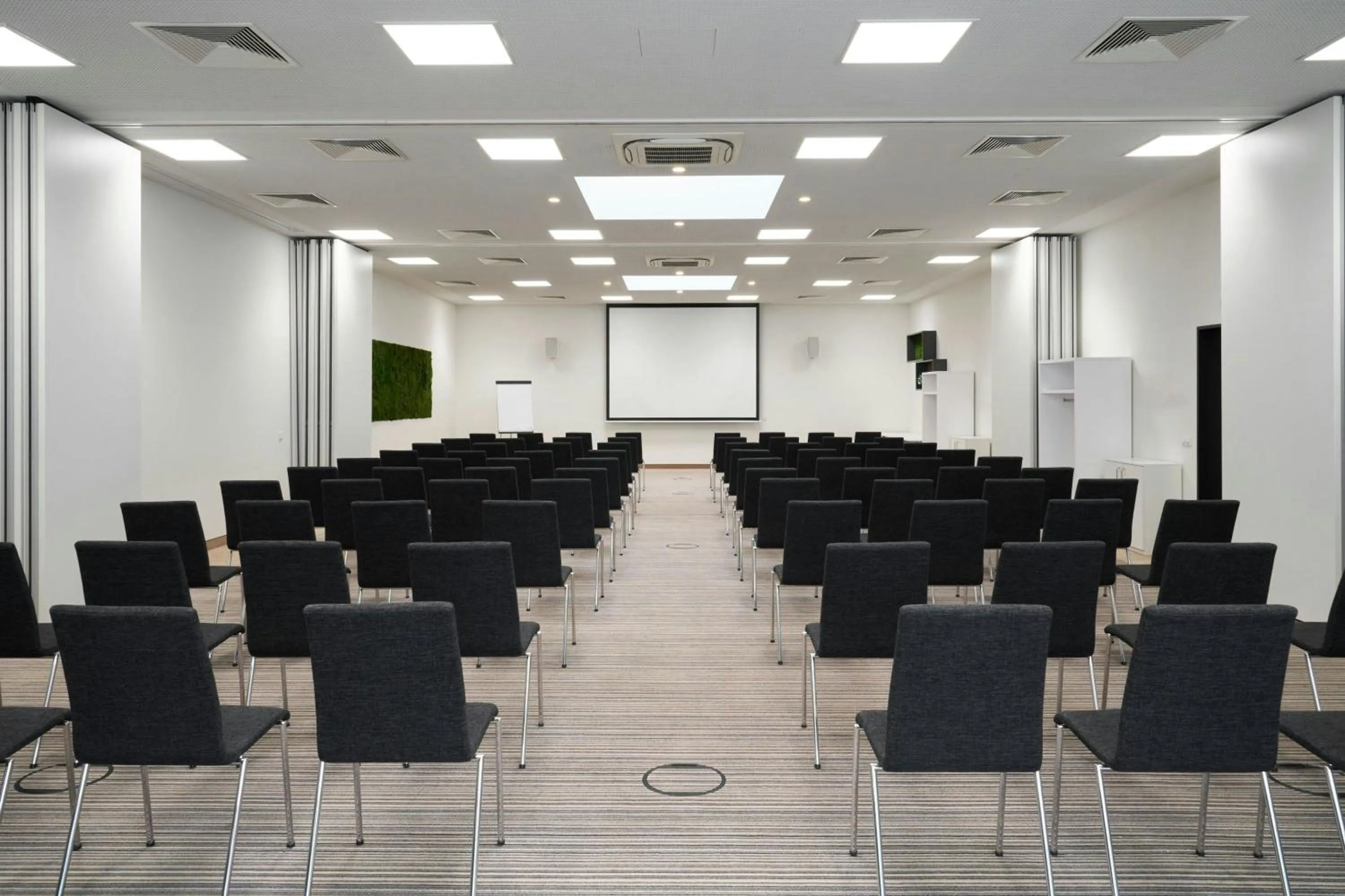 Meeting/conference room in Four Points Flex by Sheraton Essen