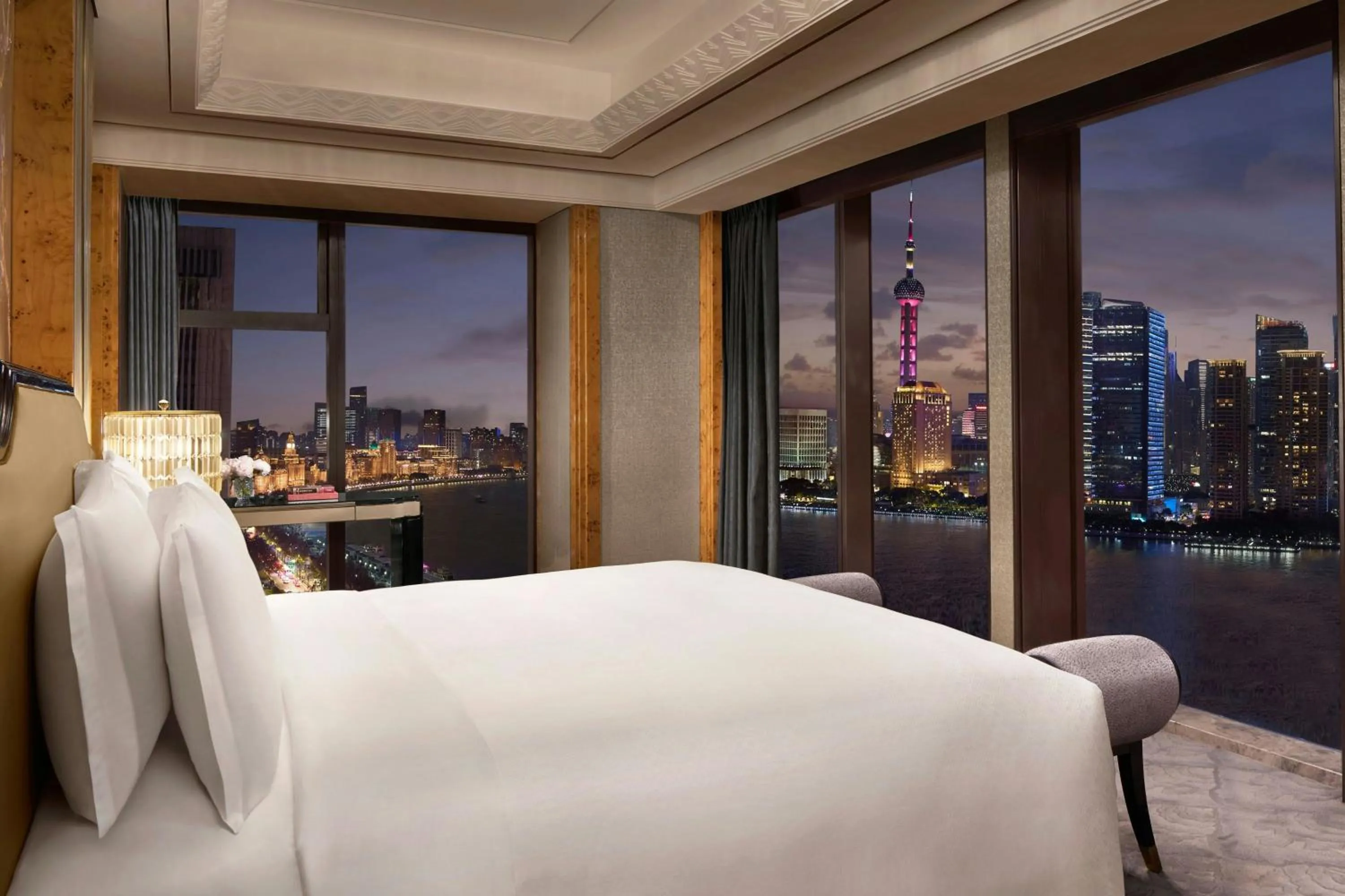 Photo of the whole room, Bed in The St. Regis on the Bund, Shanghai