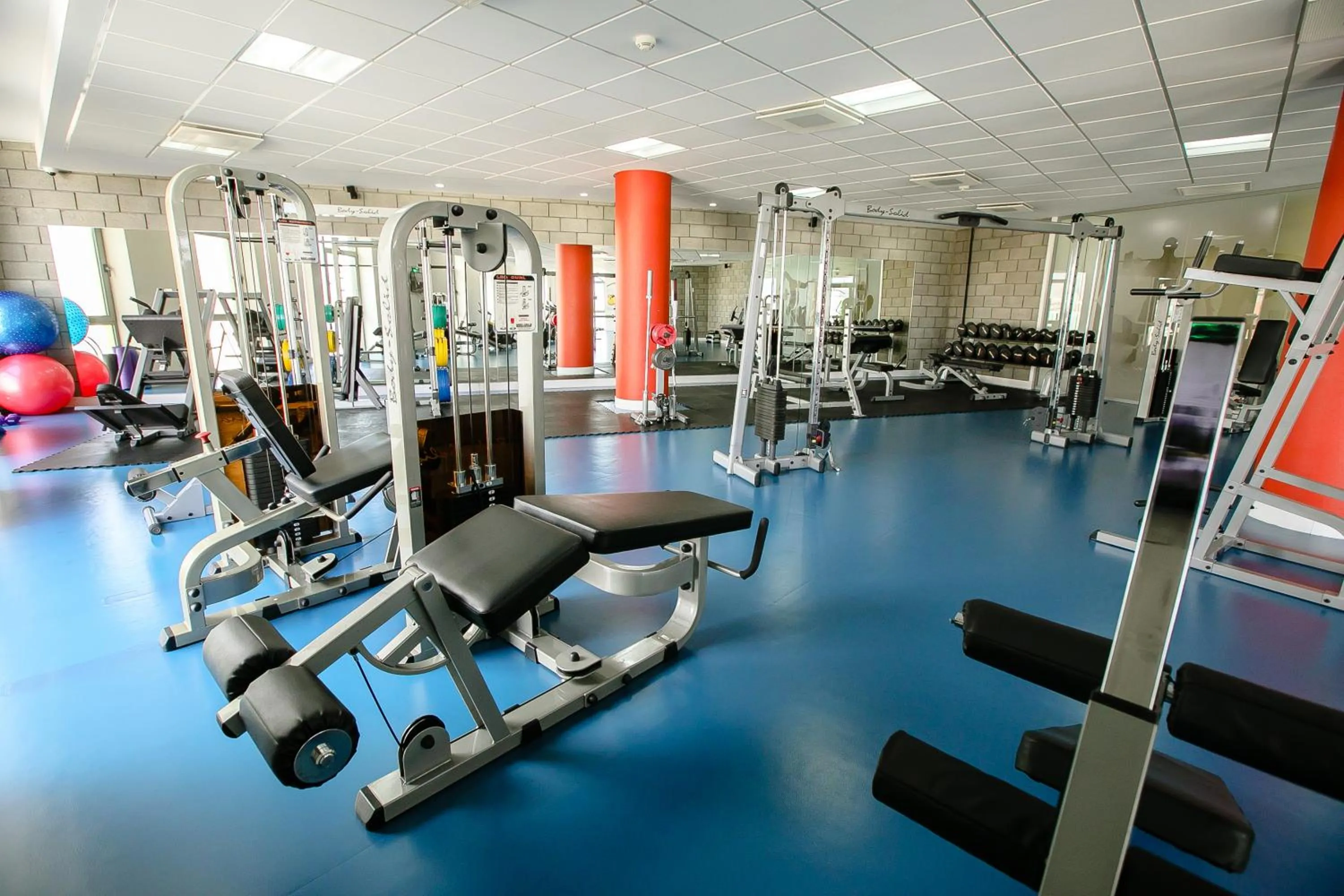 Fitness centre/facilities in HomeBridge Hotel Apartments