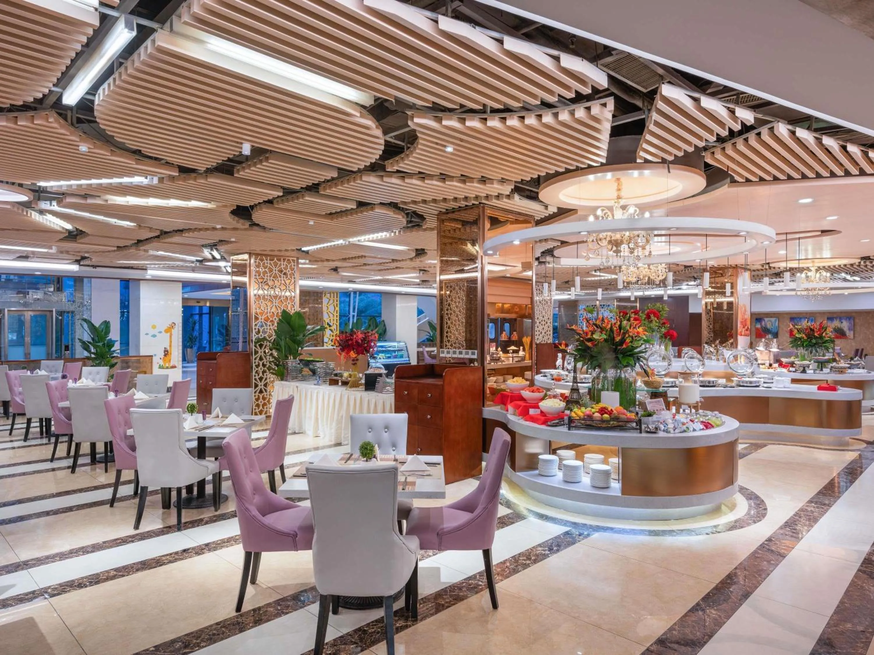 Restaurant/places to eat in Mercure Beijing Downtown