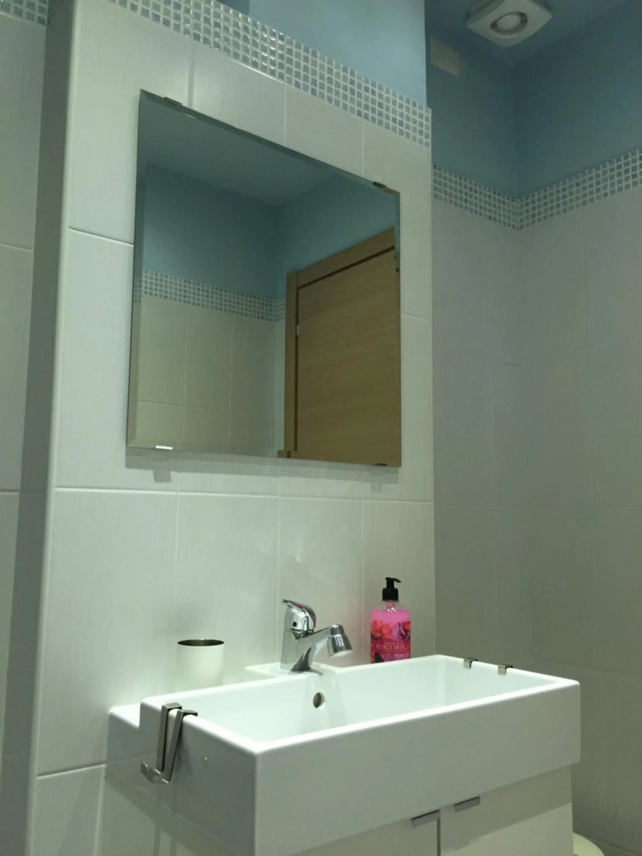 Bathroom in B&B Sorgente 23