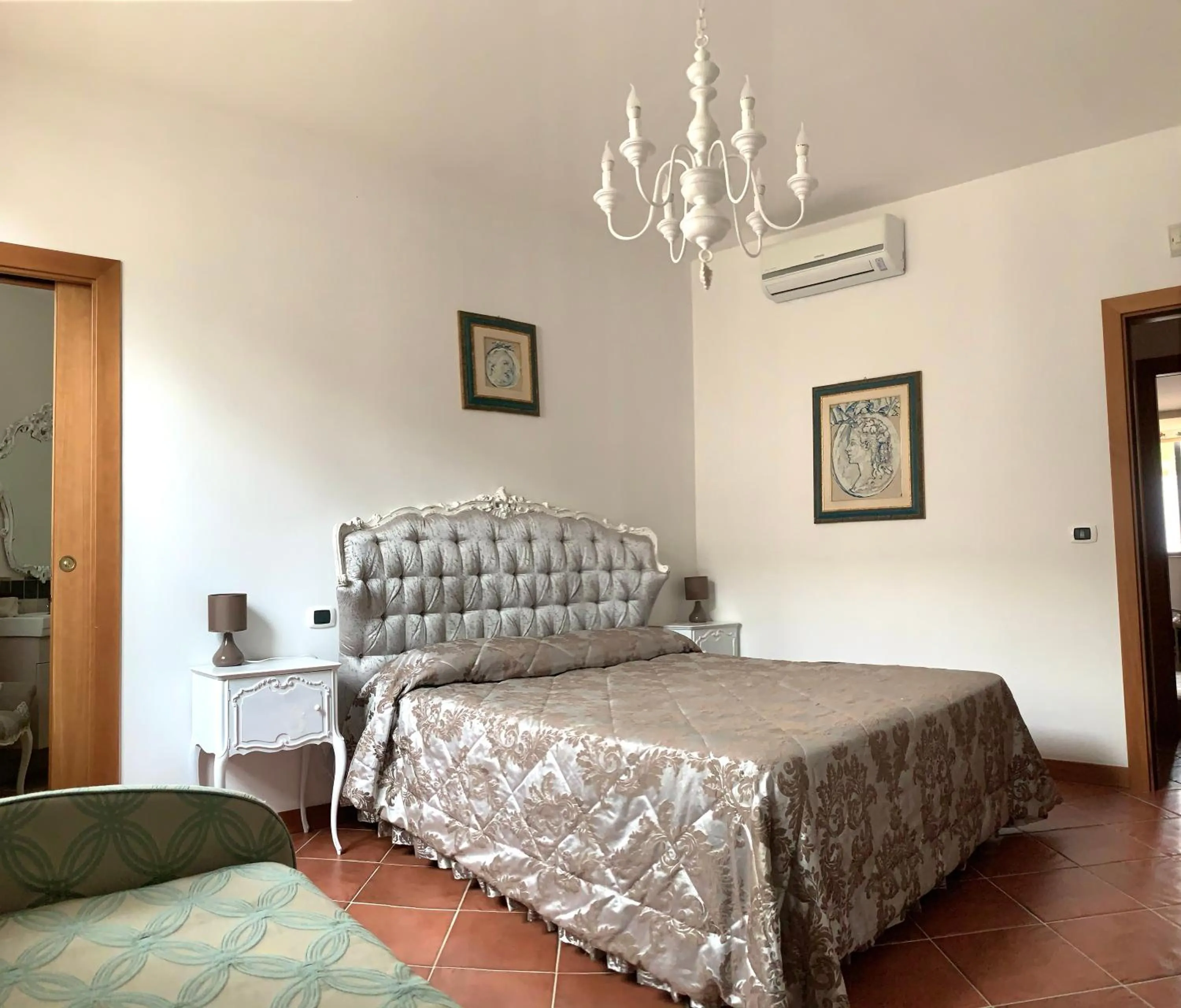 Bedroom in B&B Villa Pietrachiara