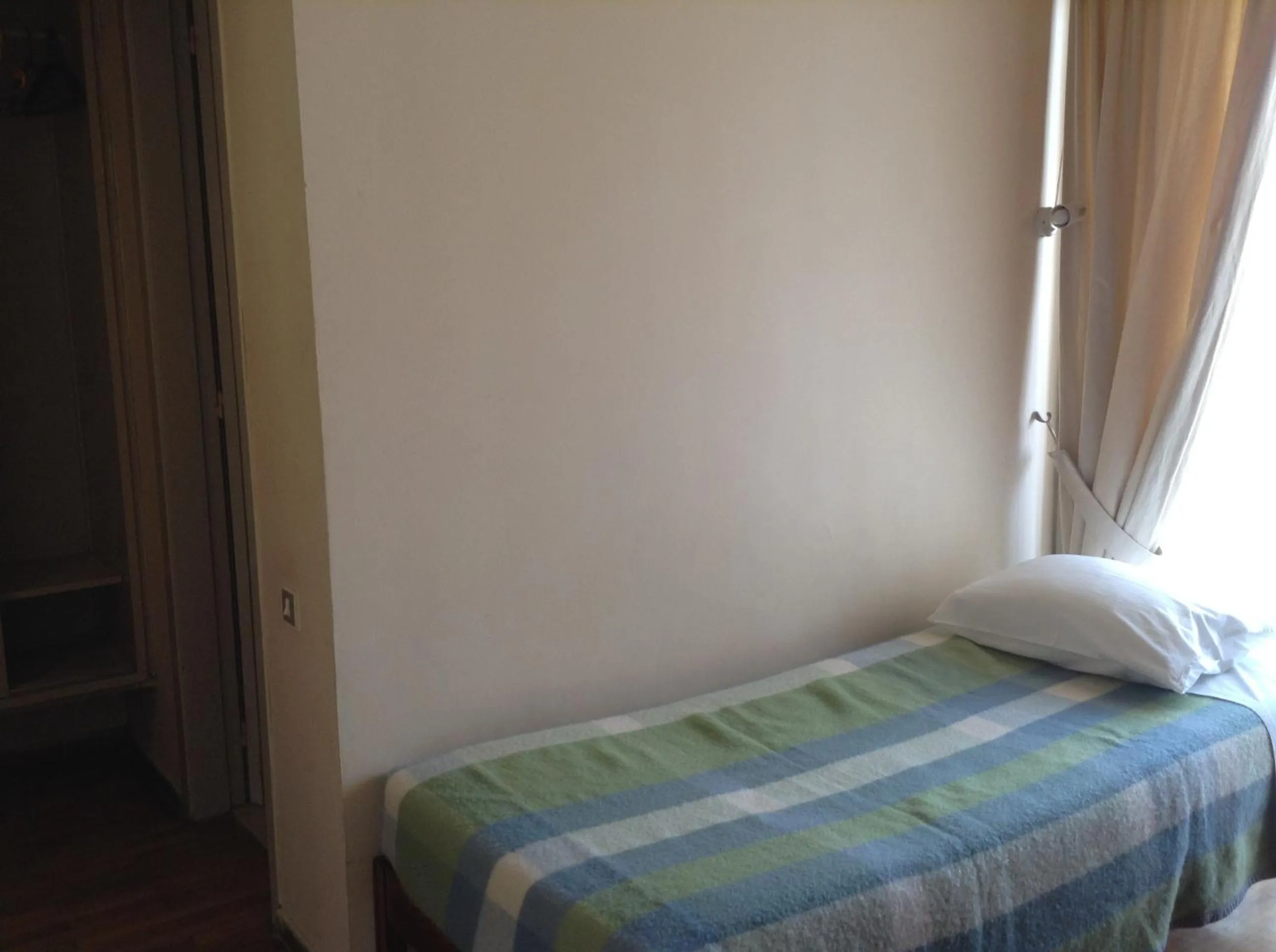 bunk bed, Bed in Hotel Alexandros