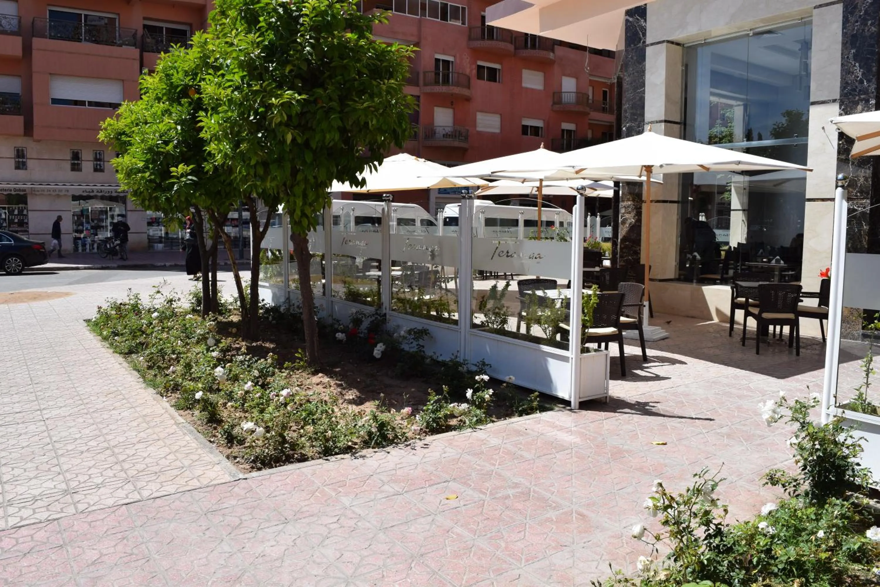 Patio in Hôtel Teranga & Spa