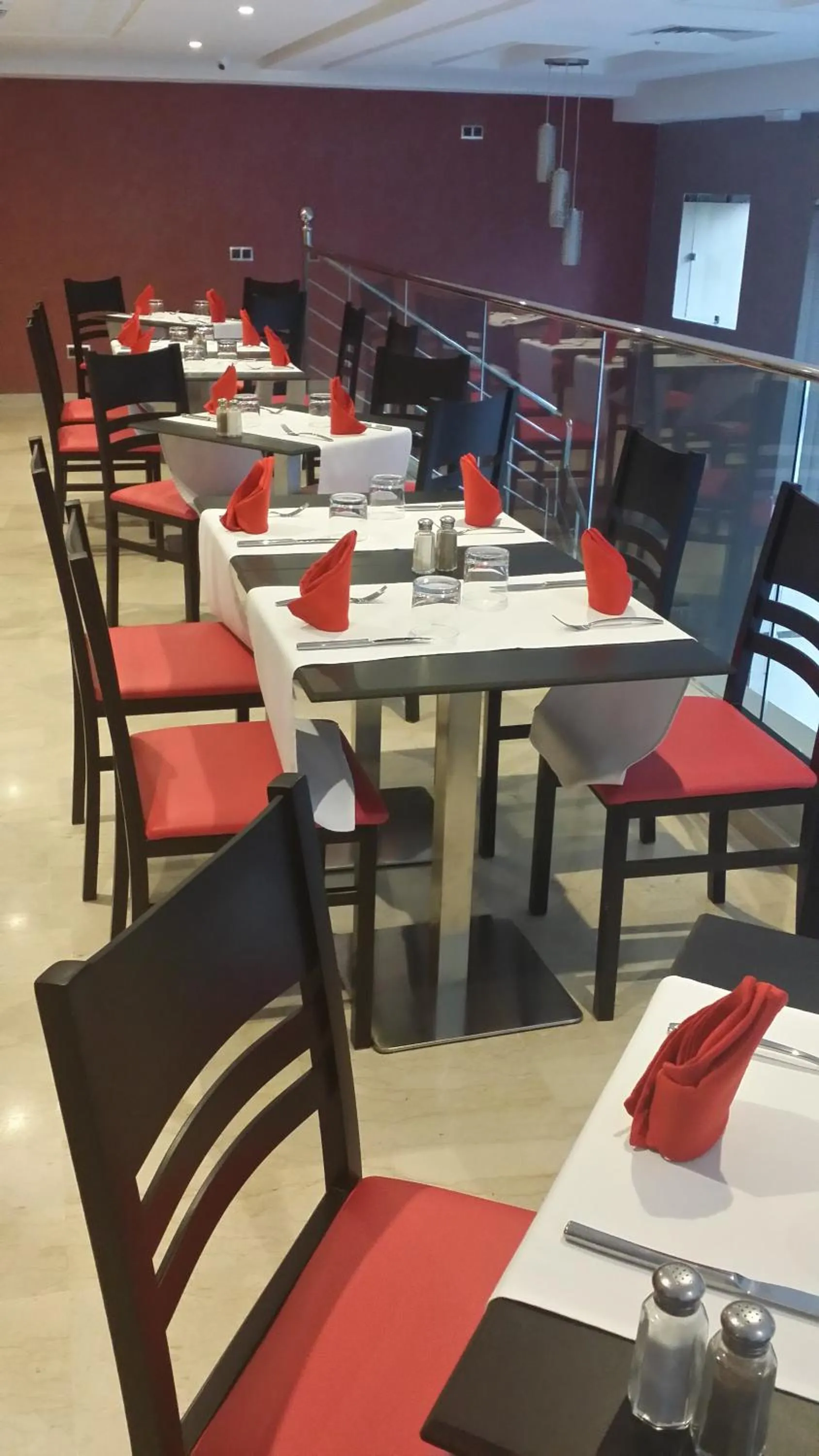 Restaurant/places to eat in Hôtel Teranga & Spa