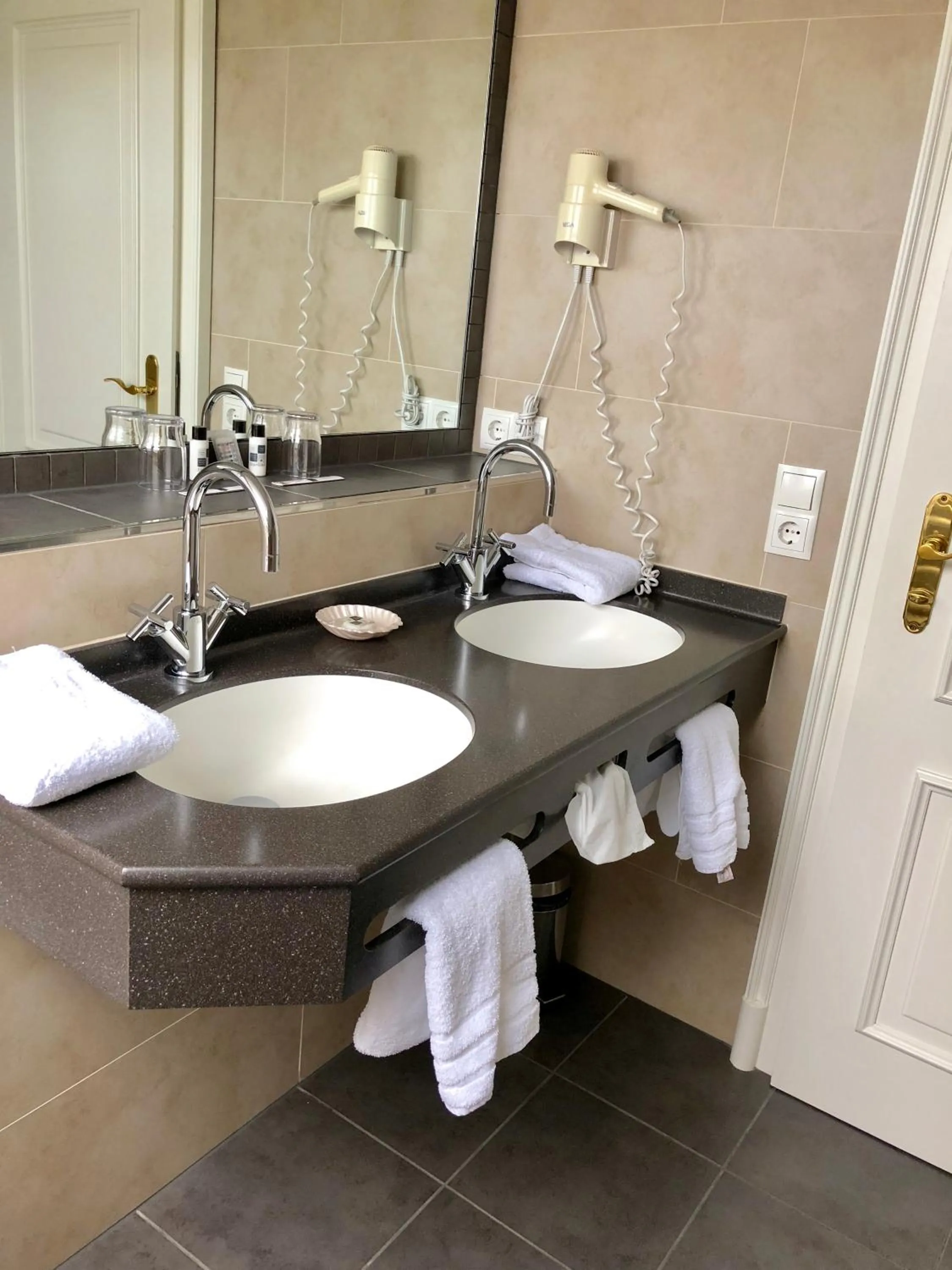 Photo of the whole room in Hotel Sylter Blaumuschel