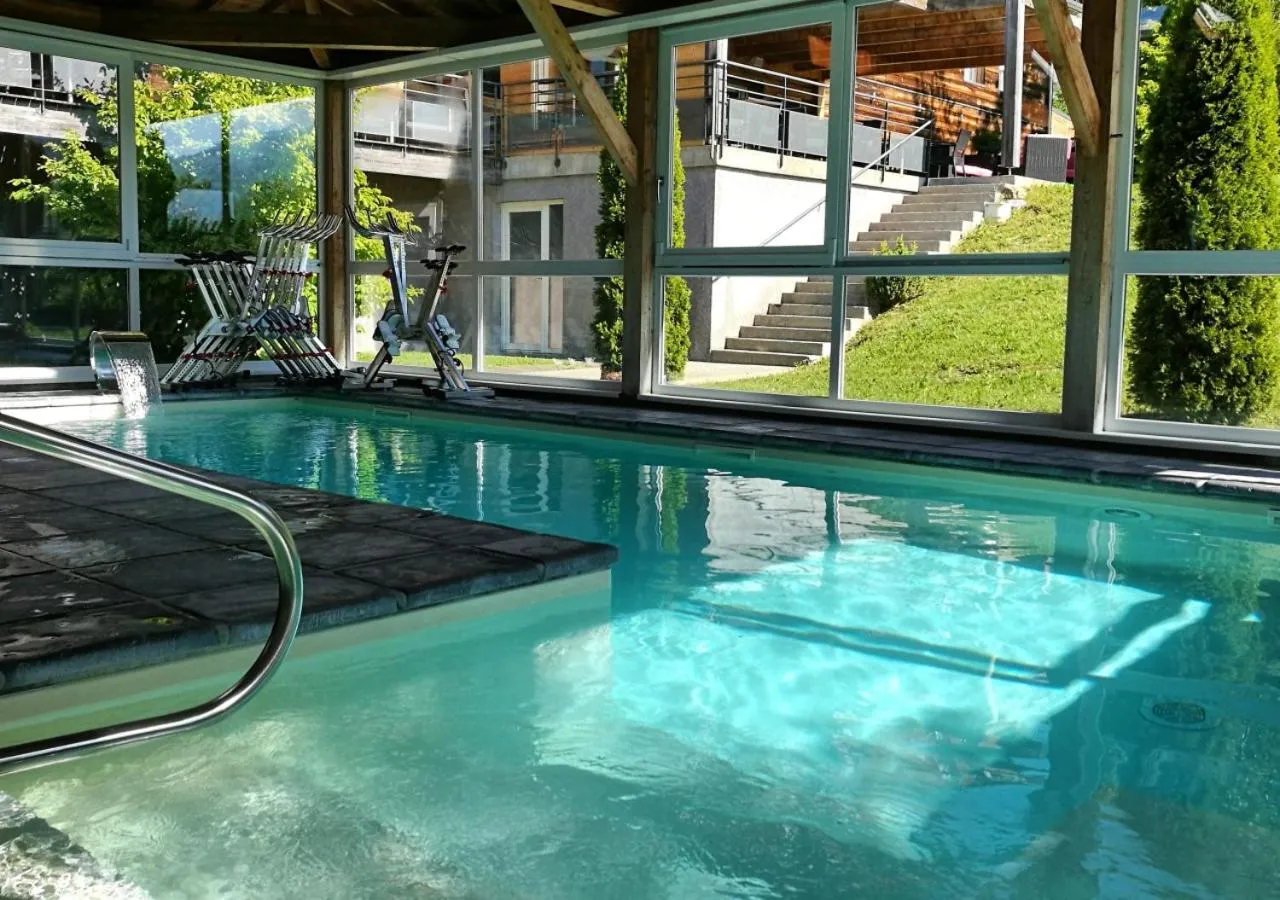 Swimming pool in Ax Hôtel Spa & Restaurant