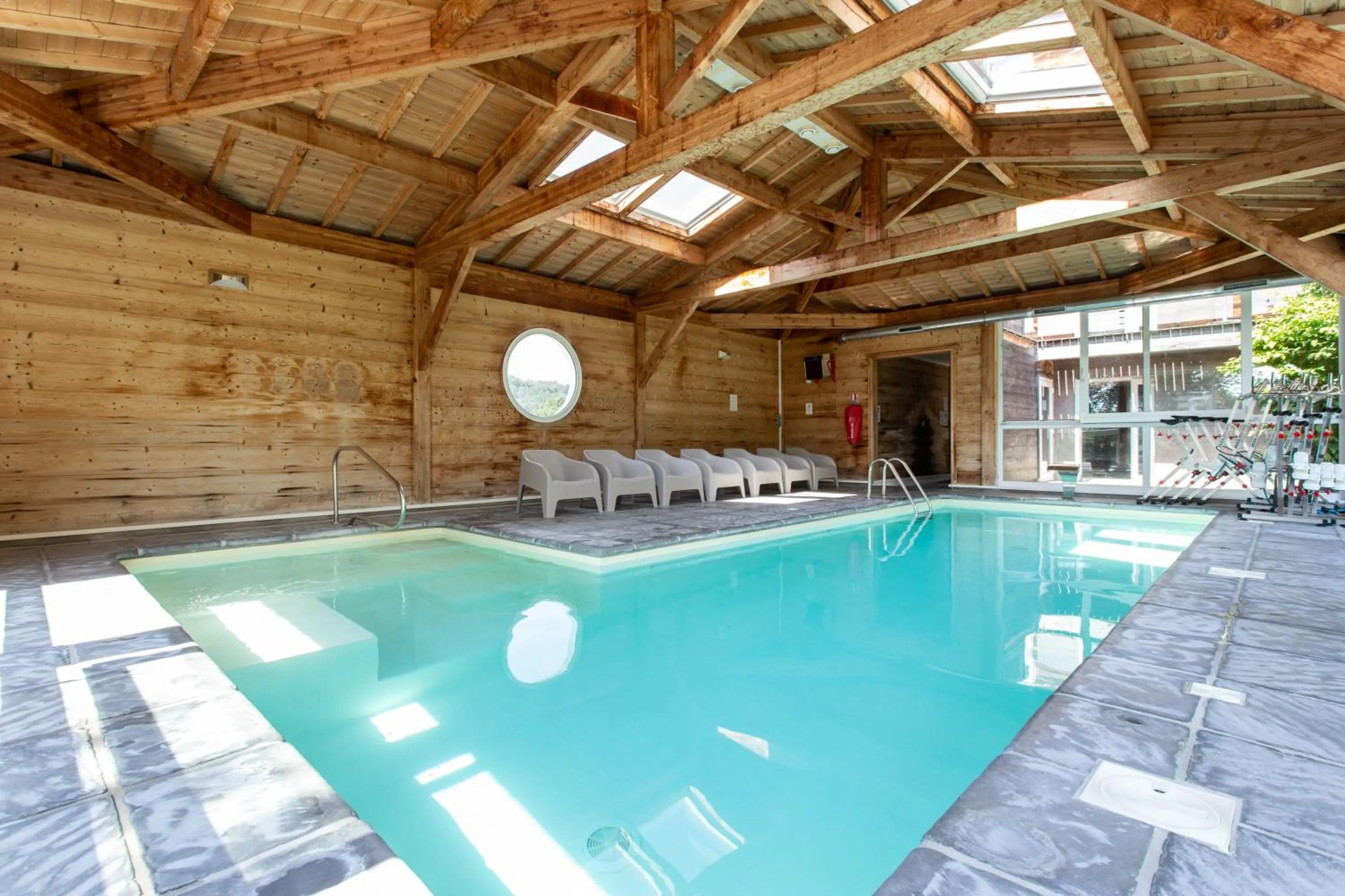 Swimming pool in Ax Hôtel Spa & Restaurant