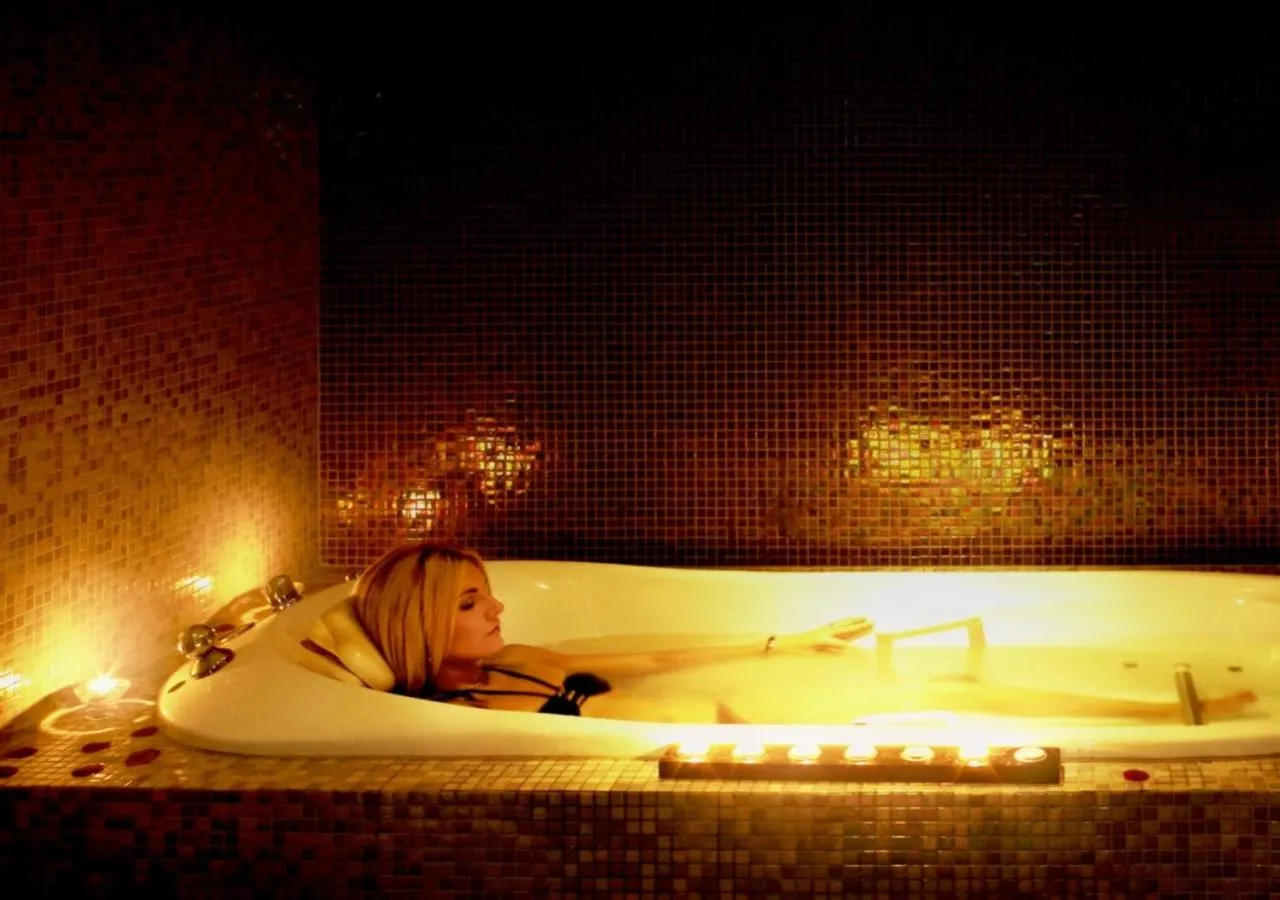 Spa and wellness centre/facilities in Ax Hôtel Spa & Restaurant