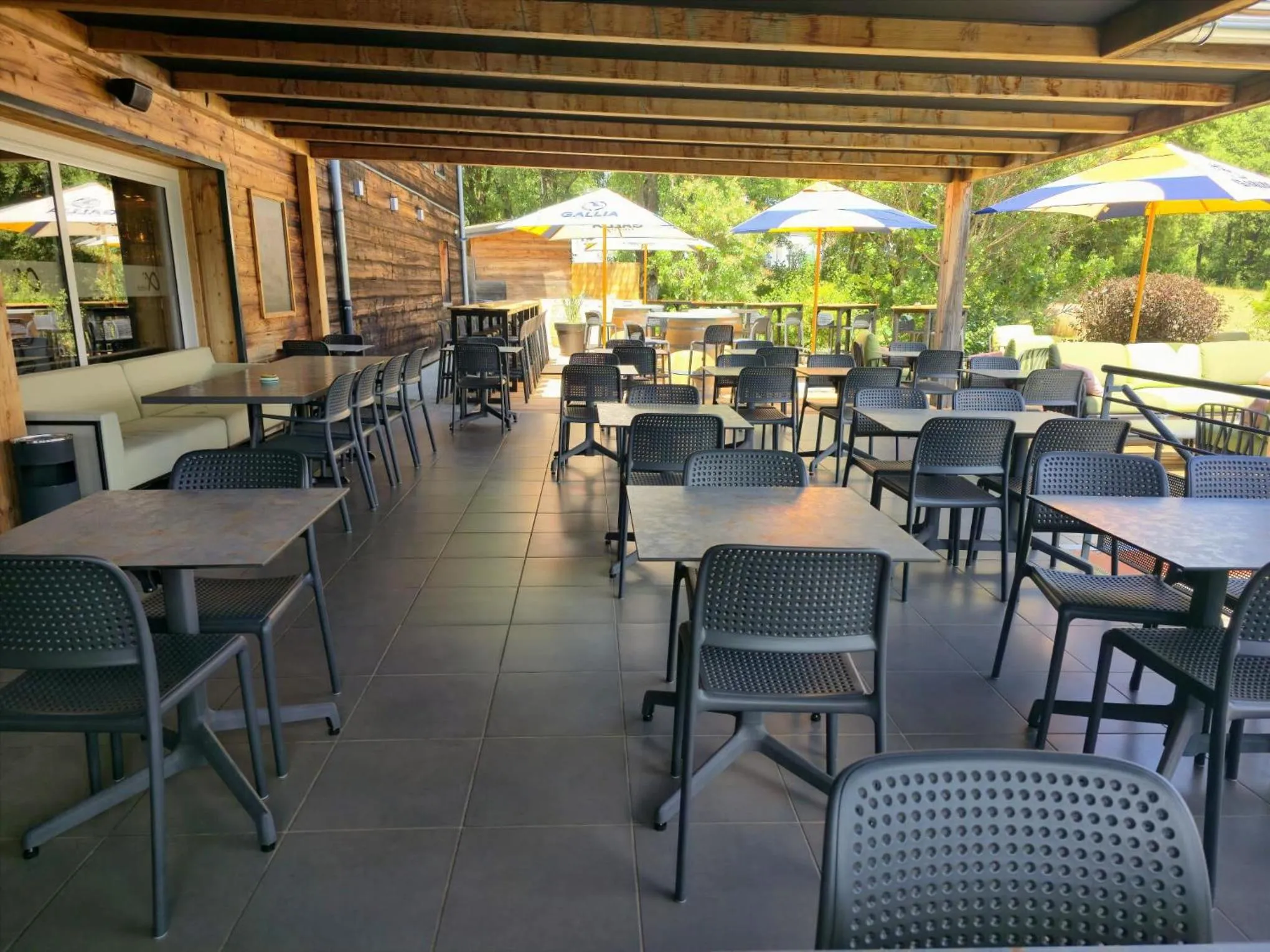 Patio in Ax Hôtel Spa & Restaurant