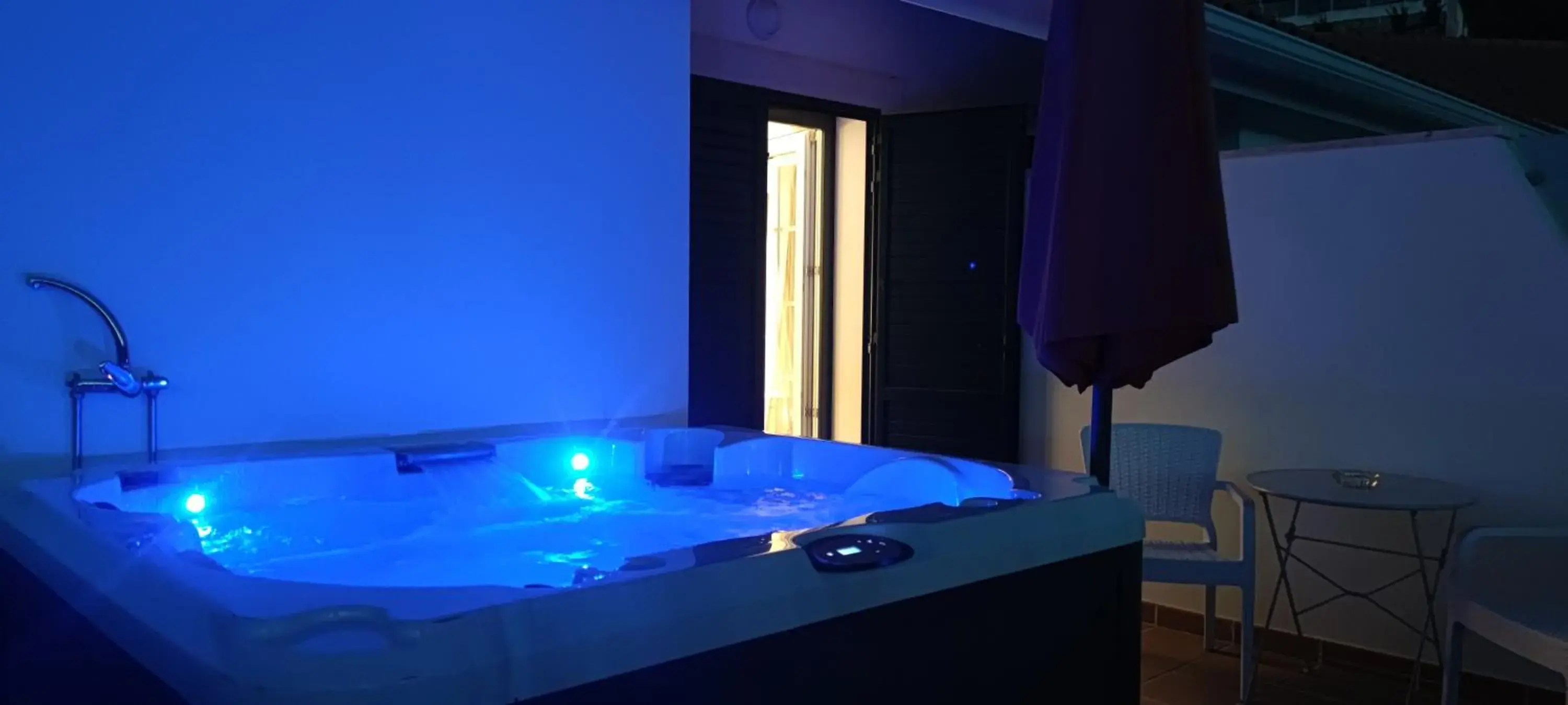 Superior King Room with Jacuzzi in Aires da Serra Hotel Superior King Room with Jacuzzi in Aires da Serra Hotel