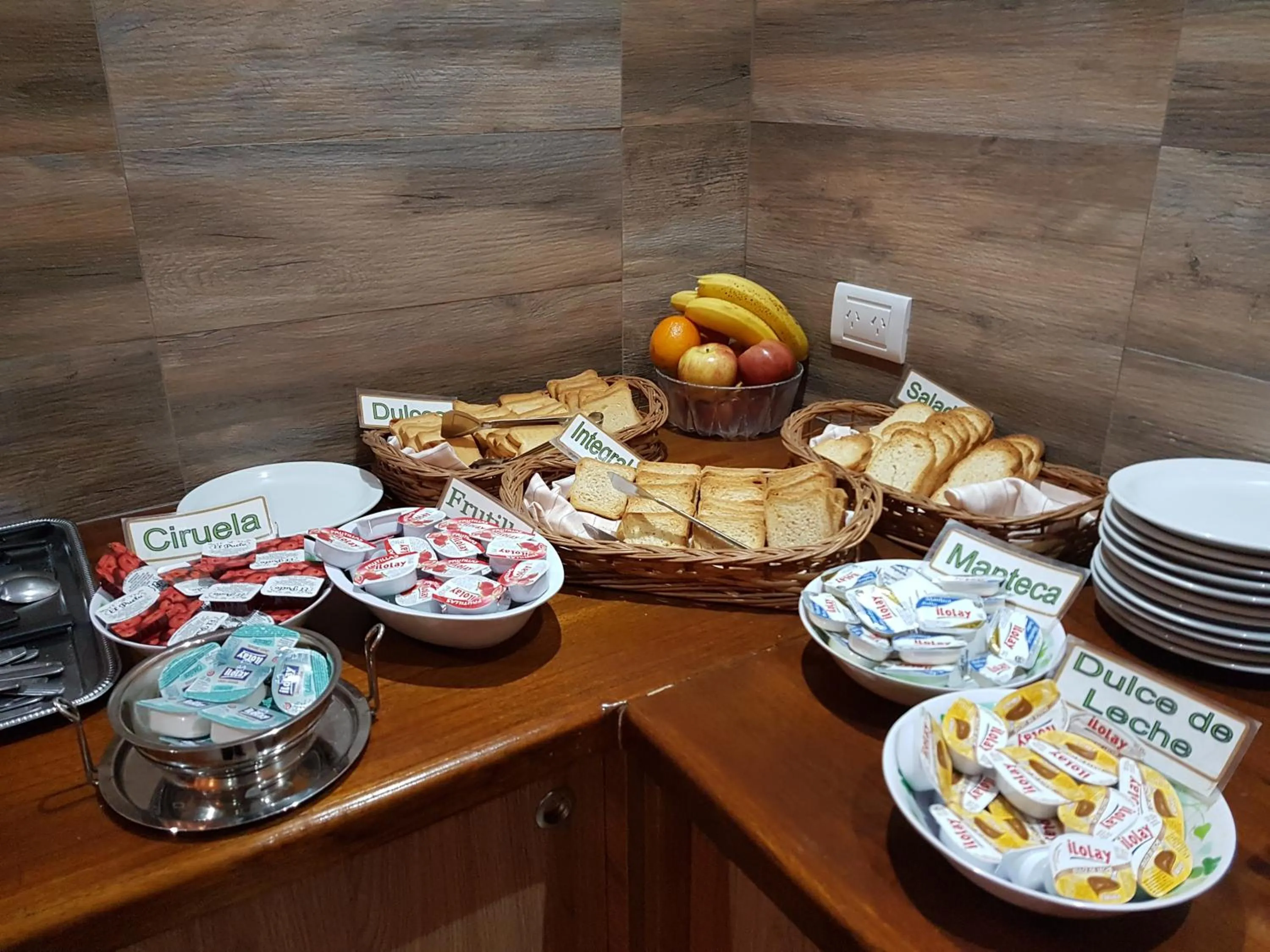 Continental breakfast in Hotel Catedral