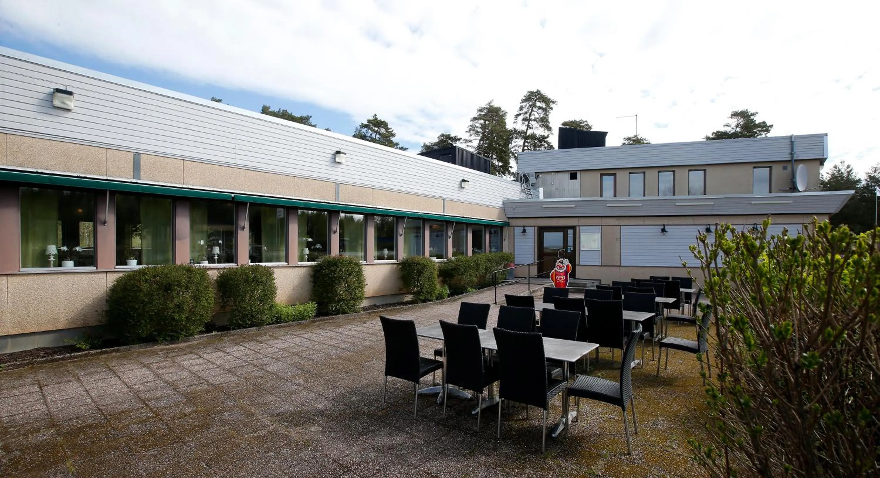 Property building in Sjögestad Motell